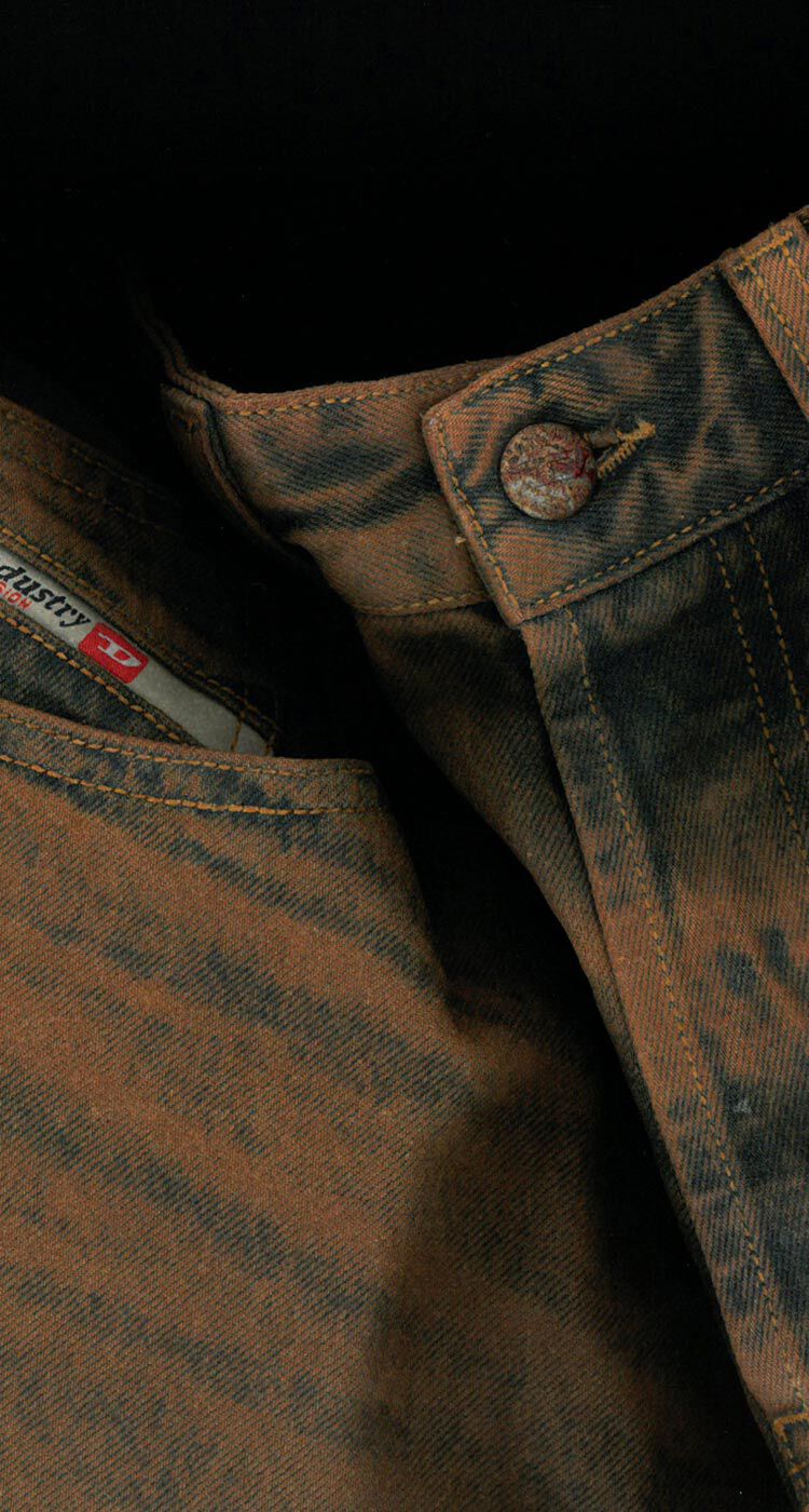 Shop 40% Off Select SS25 for Members Only