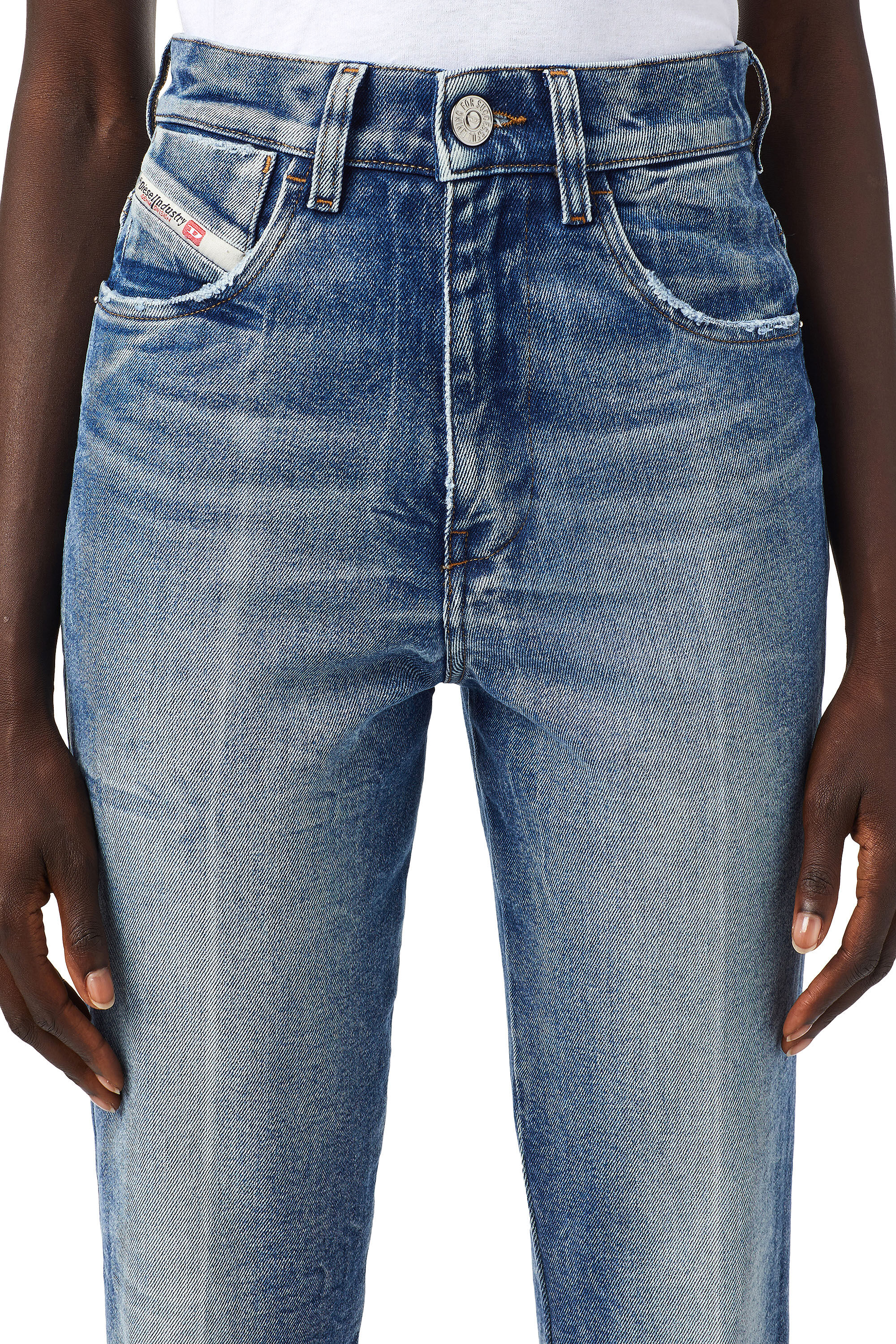Diesel - D-Arcy 09A26 Straight Jeans, Azul medio - Image 4