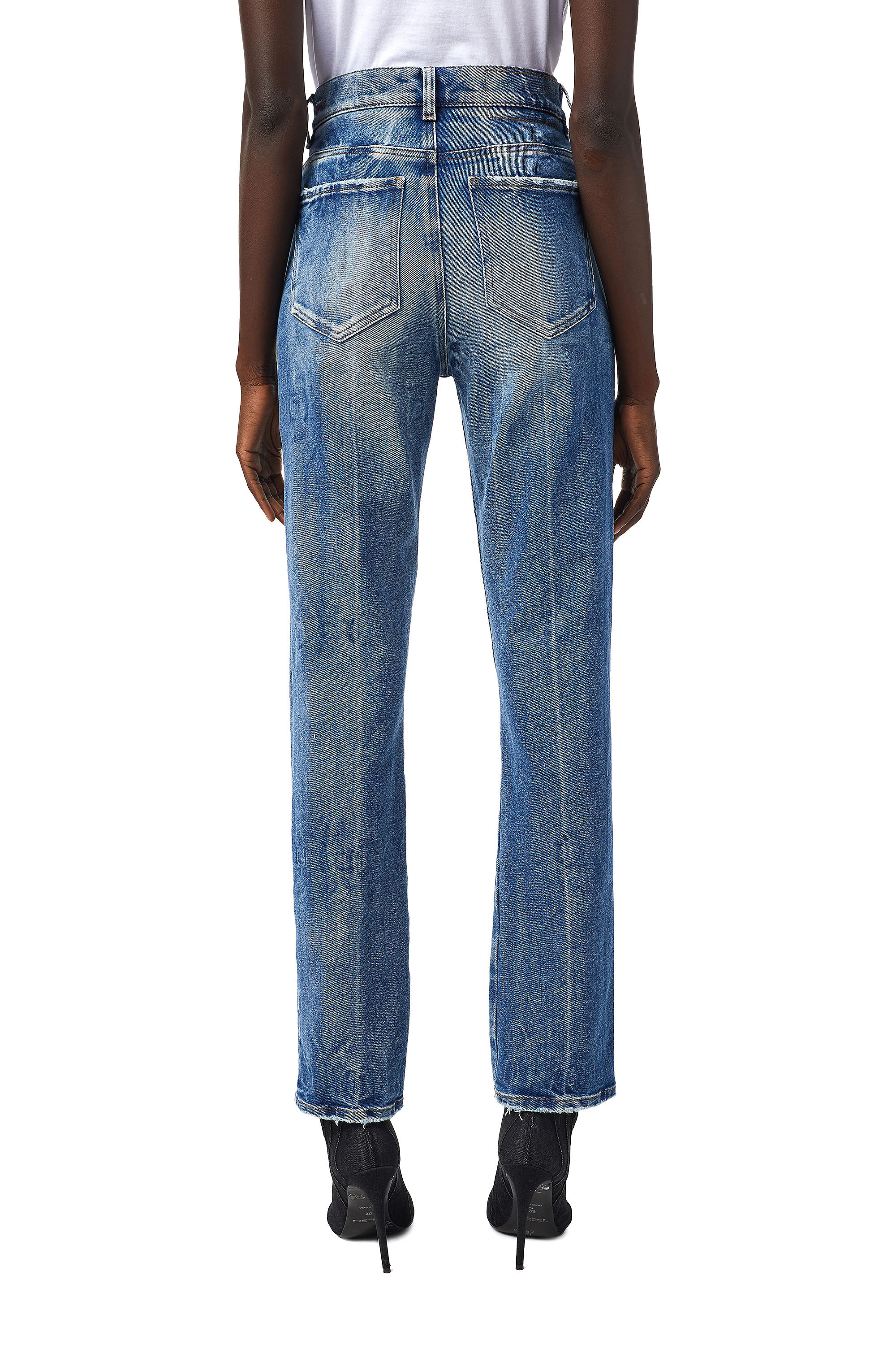 Diesel - D-Arcy 09A26 Straight Jeans, Azul medio - Image 5