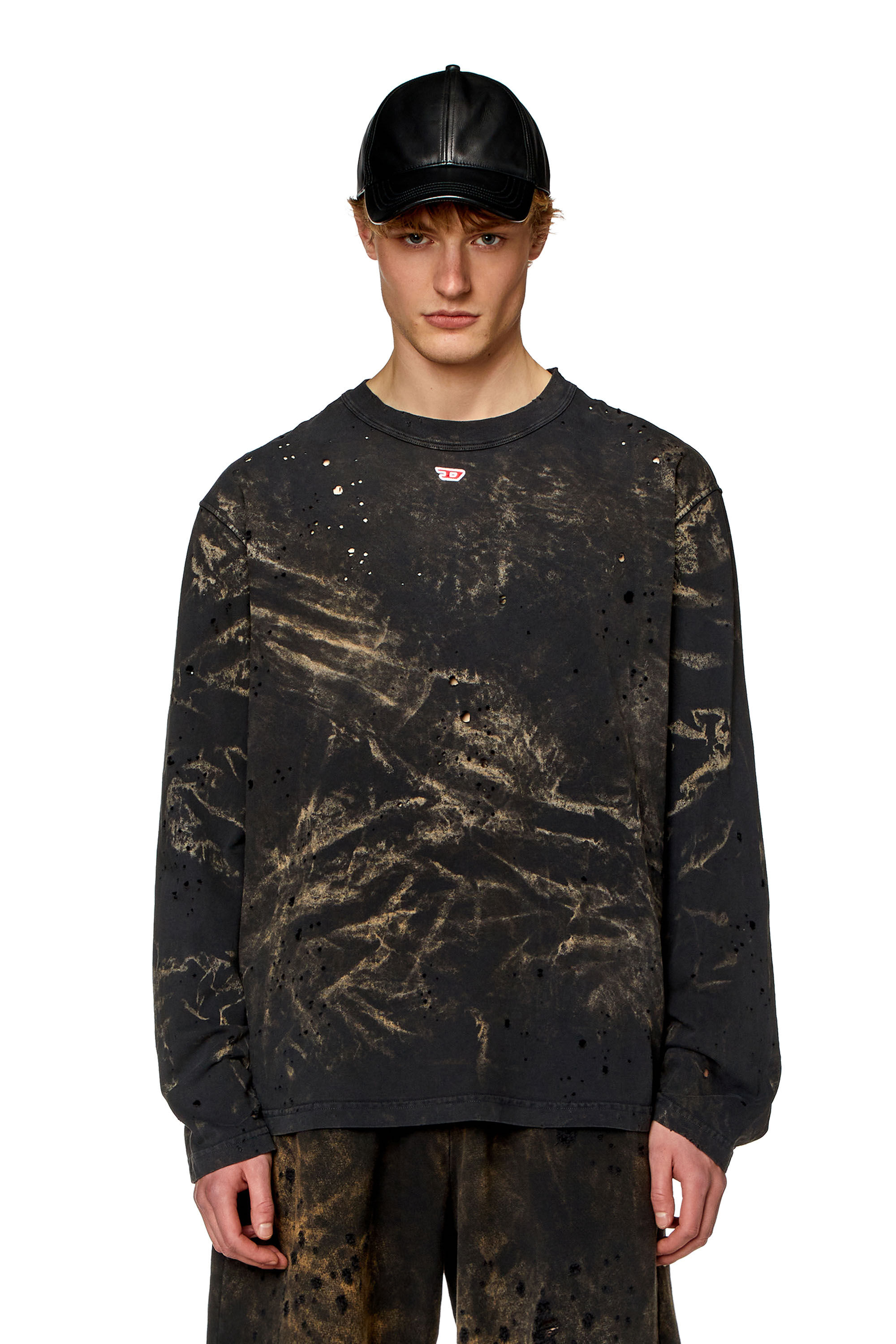 Diesel - T-CRANE-LS-N2, Man's Destroyed long-sleeve T-shirt in Black - 3