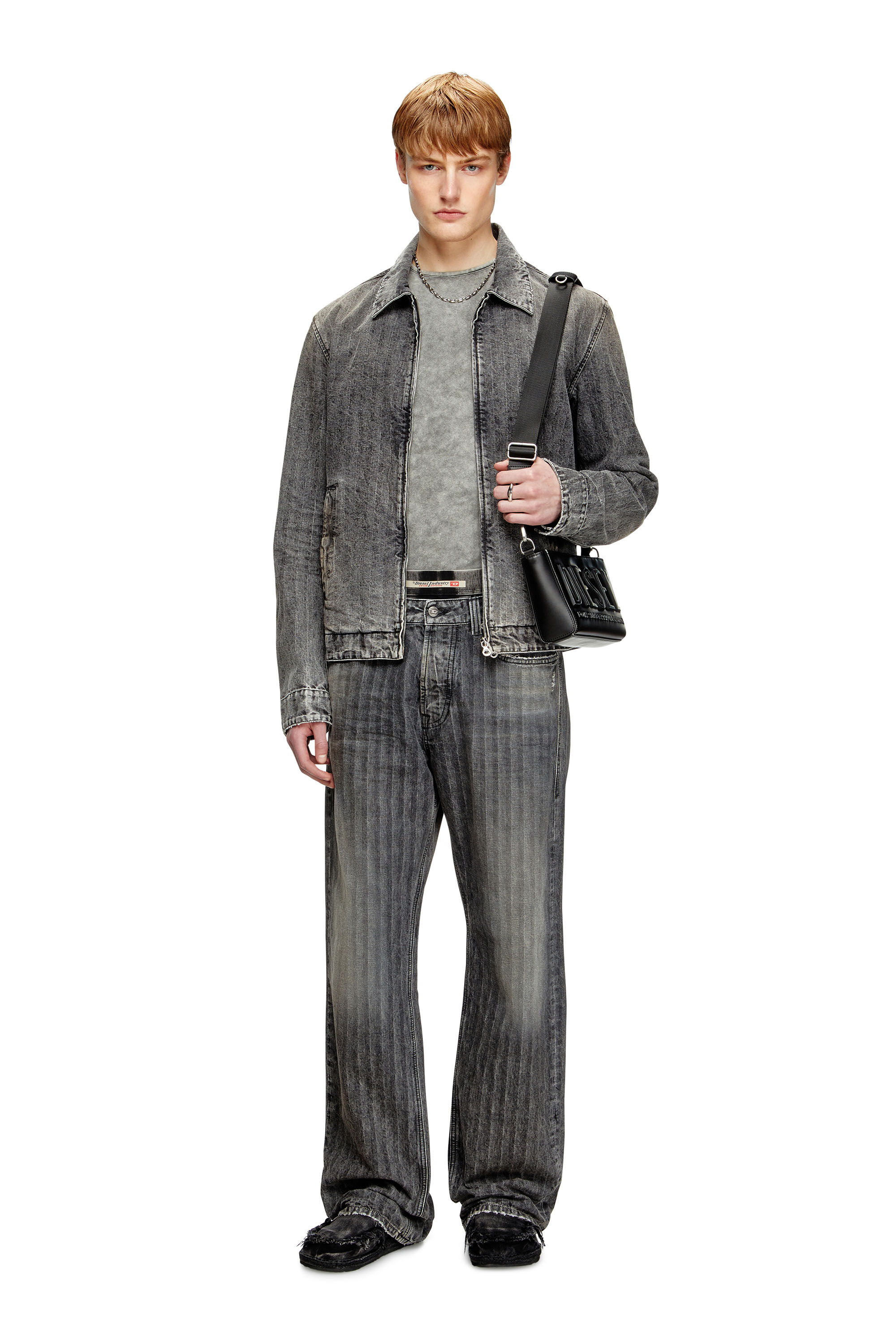 Diesel - D-ROHE, Chaqueta tipo blusón de denim en espiga Hombre in Negro - 1