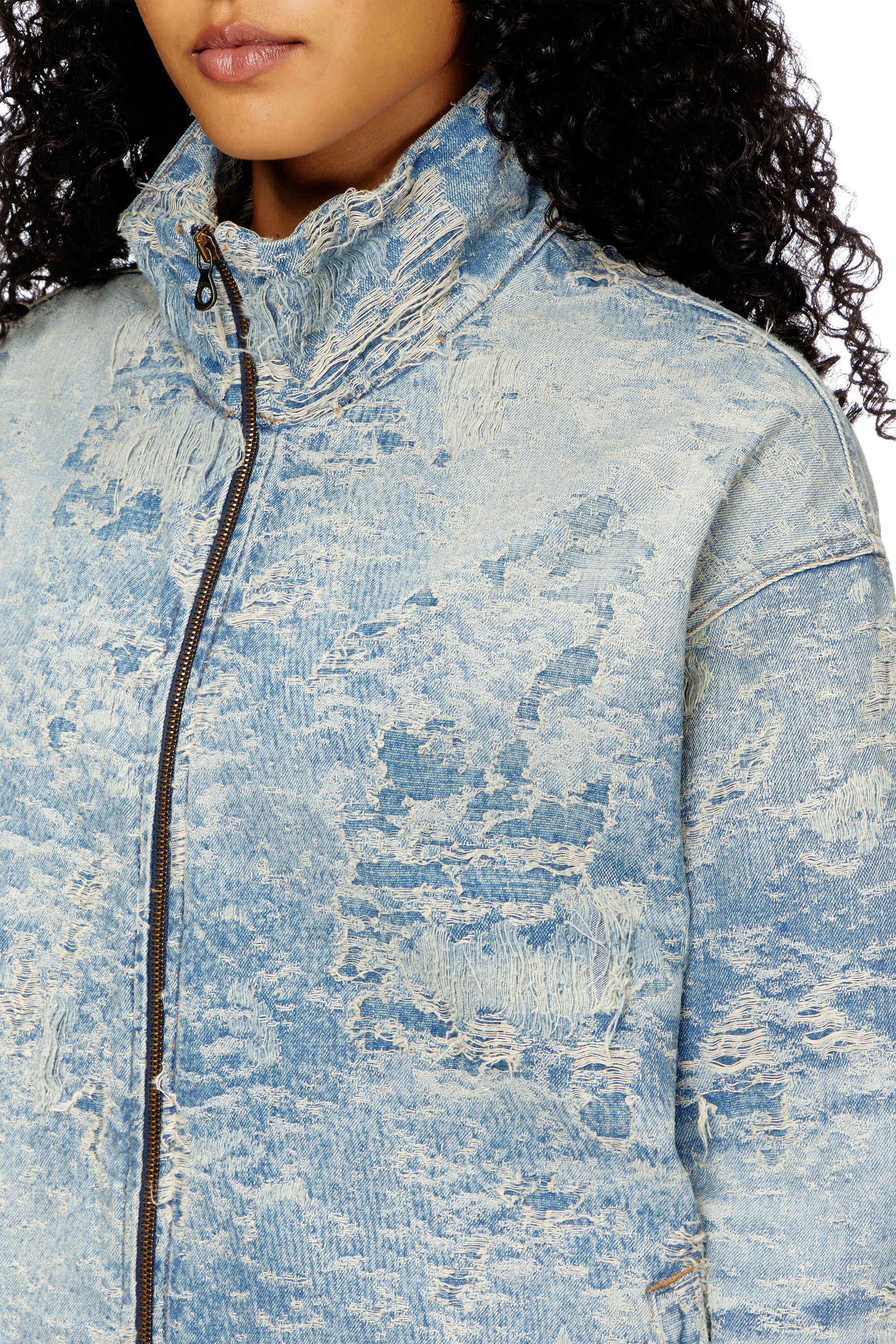 Diesel - D-KRAP-FSF, Chaqueta con cremallera de denim en jacquard con efecto de suciedad Unisex in Azul marino - 4