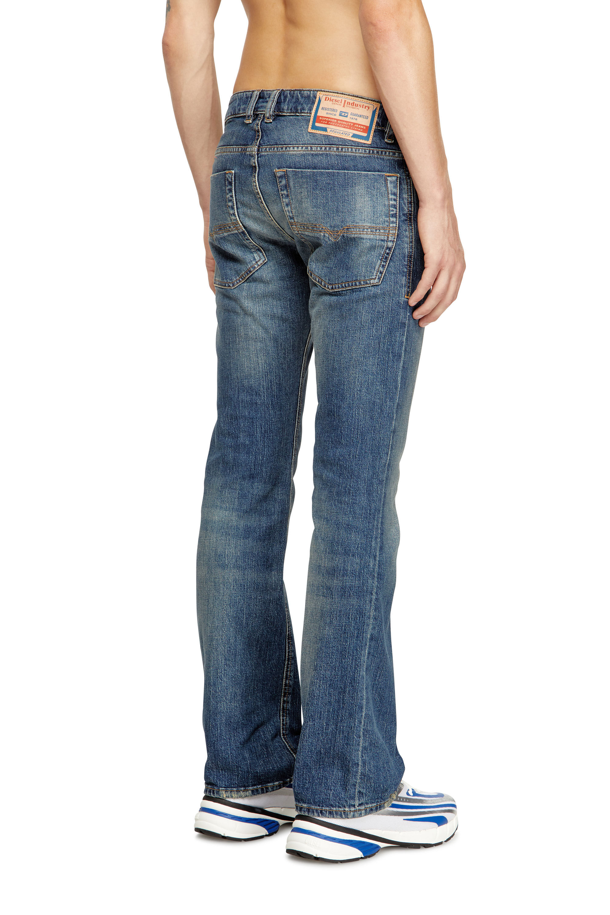 デニム・ジーパン DIESEL D-Hush bootcut jeans A13820_09J55_01_E.jpg