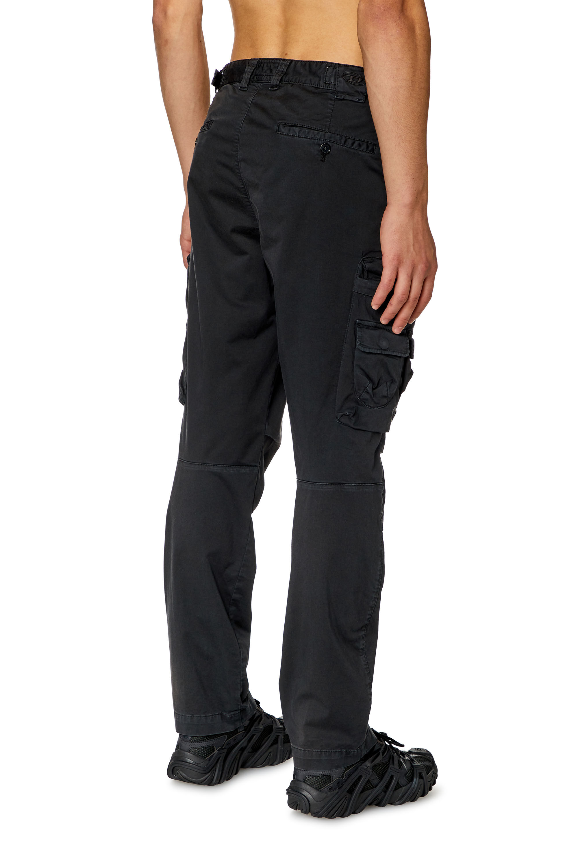 Diesel - P-ARGYM-NEW-A, Pantalones cargo desteñidos de algodón elástico Hombre in Negro - 3
