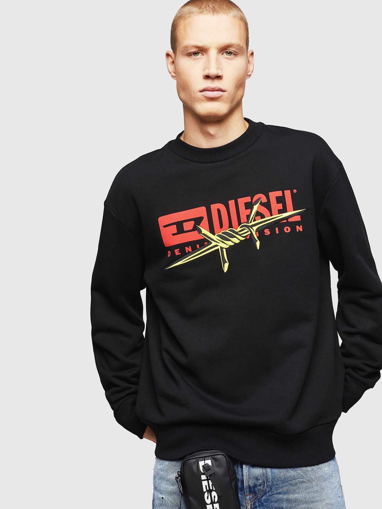 S-BAY-BX5 Men: Logo sweatshirt with barbed wire patch | Diesel
