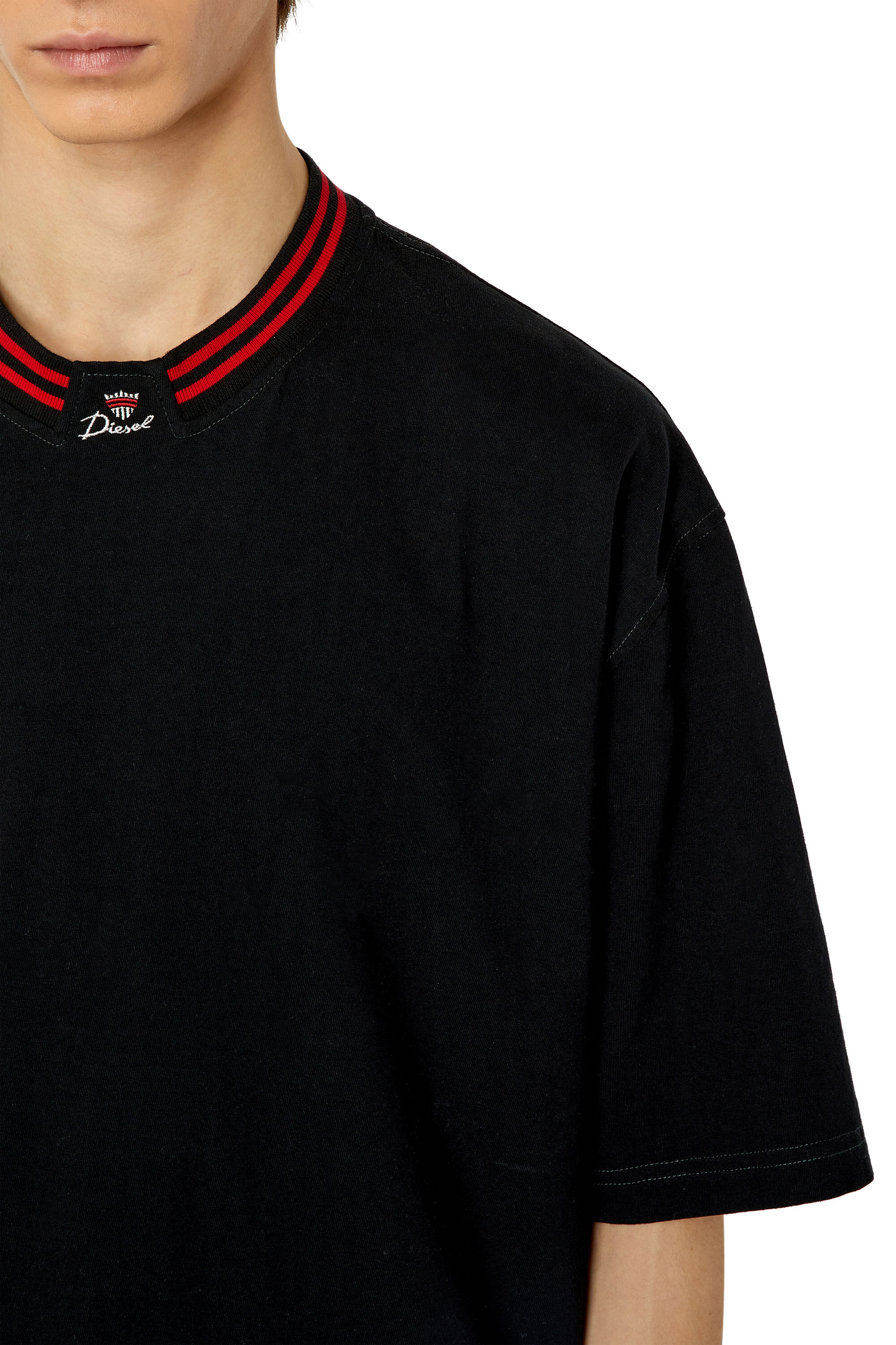 T-KROWN Man: T-shirt with logo neck | Diesel
