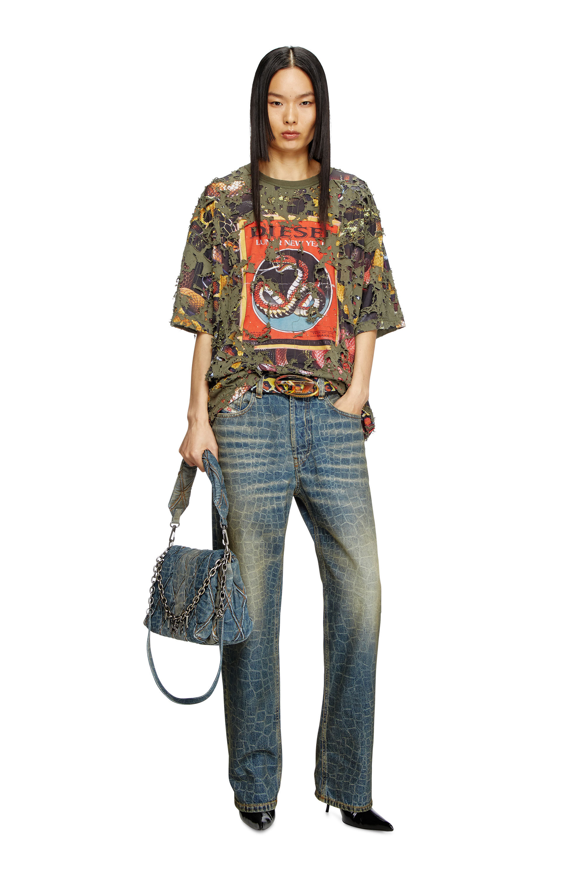 【DIESEL】CL-T-BOXT-DEVOR-SNAKE ユニセックス Tシャツ Women's Snake-print T-shirt with destroyed overlay | Green