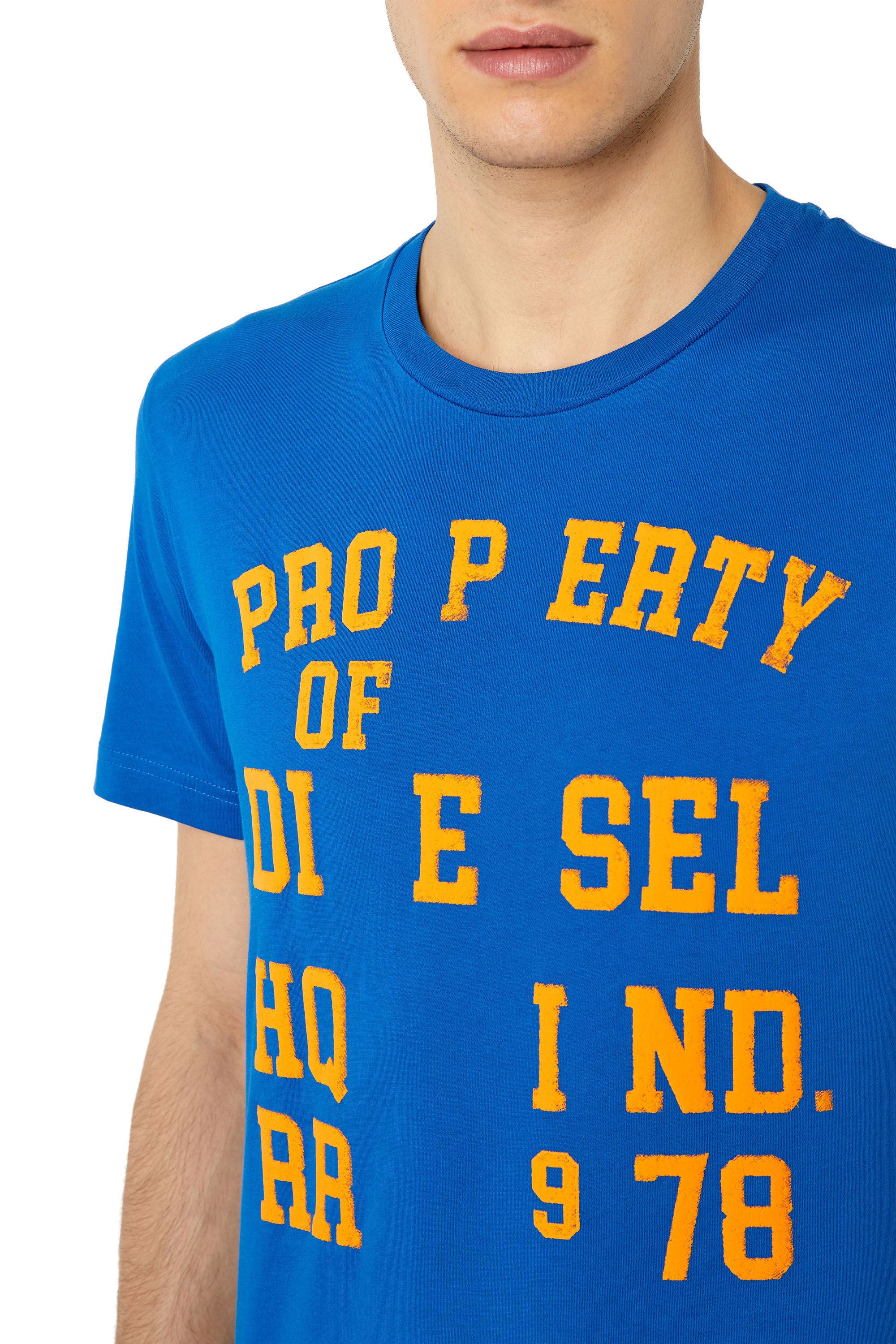 Diesel - T-DIEGOR-K59, Camiseta con estampado Property of Diesel Hombre in Azul marino - 4