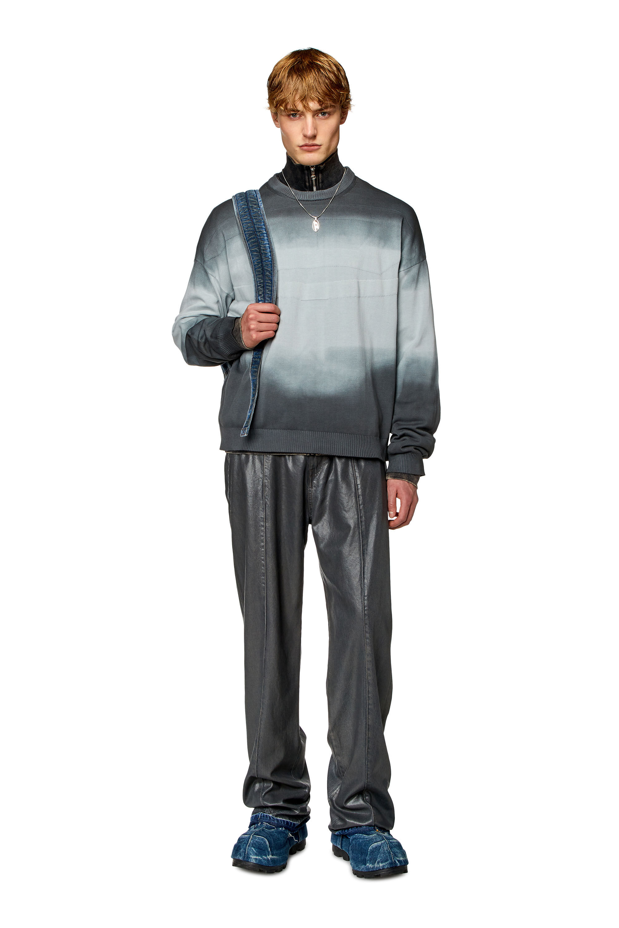 Men's Dégradé jumper with oversized logo | Blue | Diesel