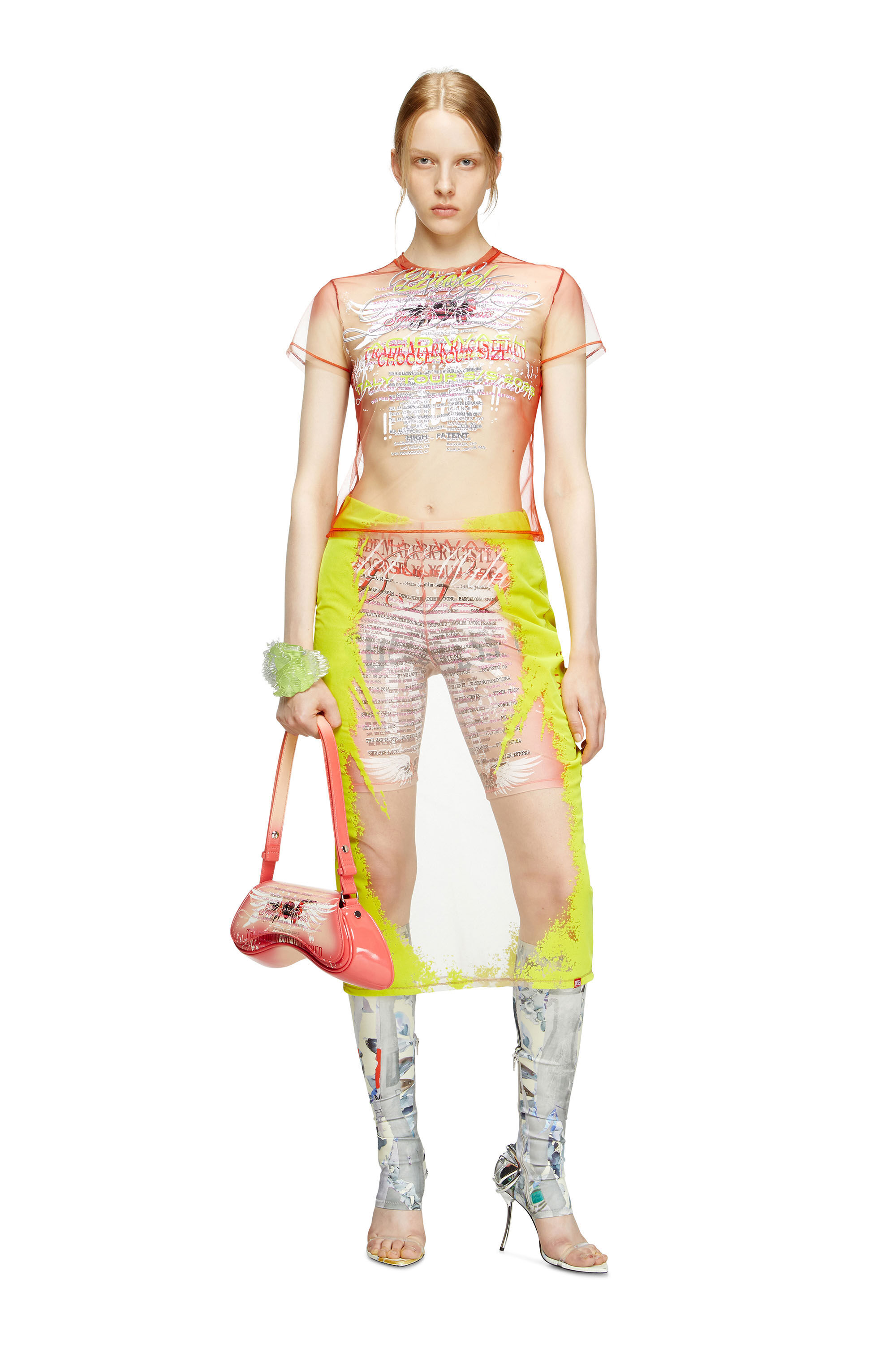 Diesel - T-YRAC, Top transparente con estampado de letras de canciones Mujer in Rosa - 1