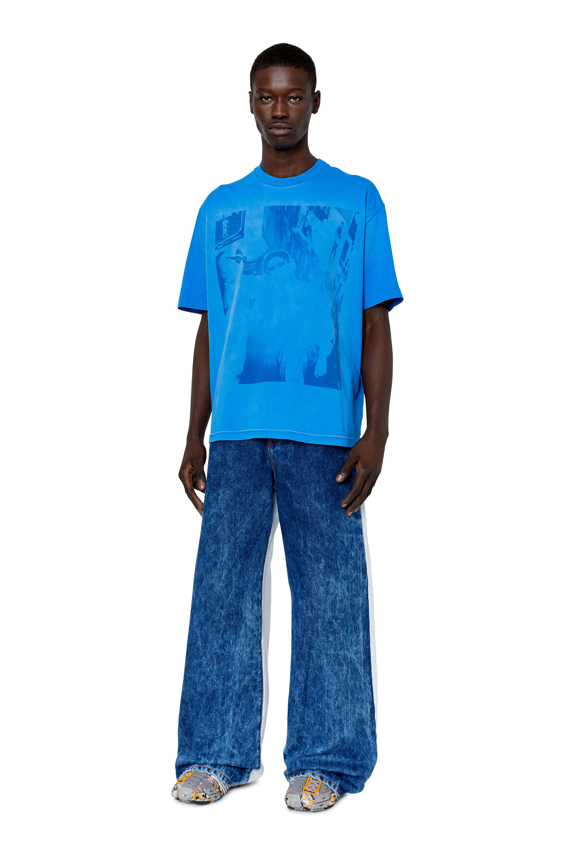 T WASH G4 Man T shirt with tonal photo print Diesel