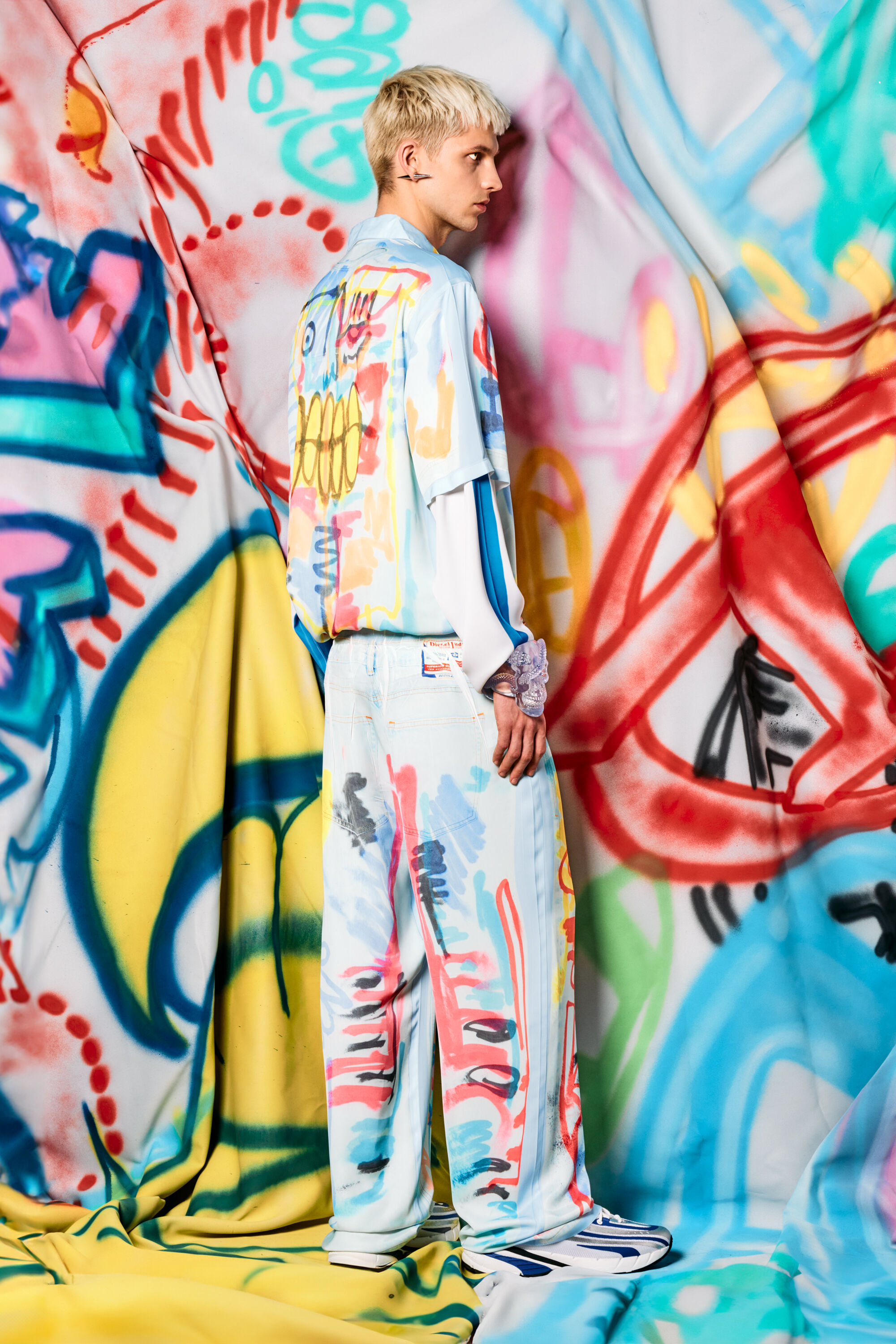 Diesel - P-AFTER-GRAFFITI-AFR, Pantalón holgado con estampado graffiti Unisex in Multicolor - 5