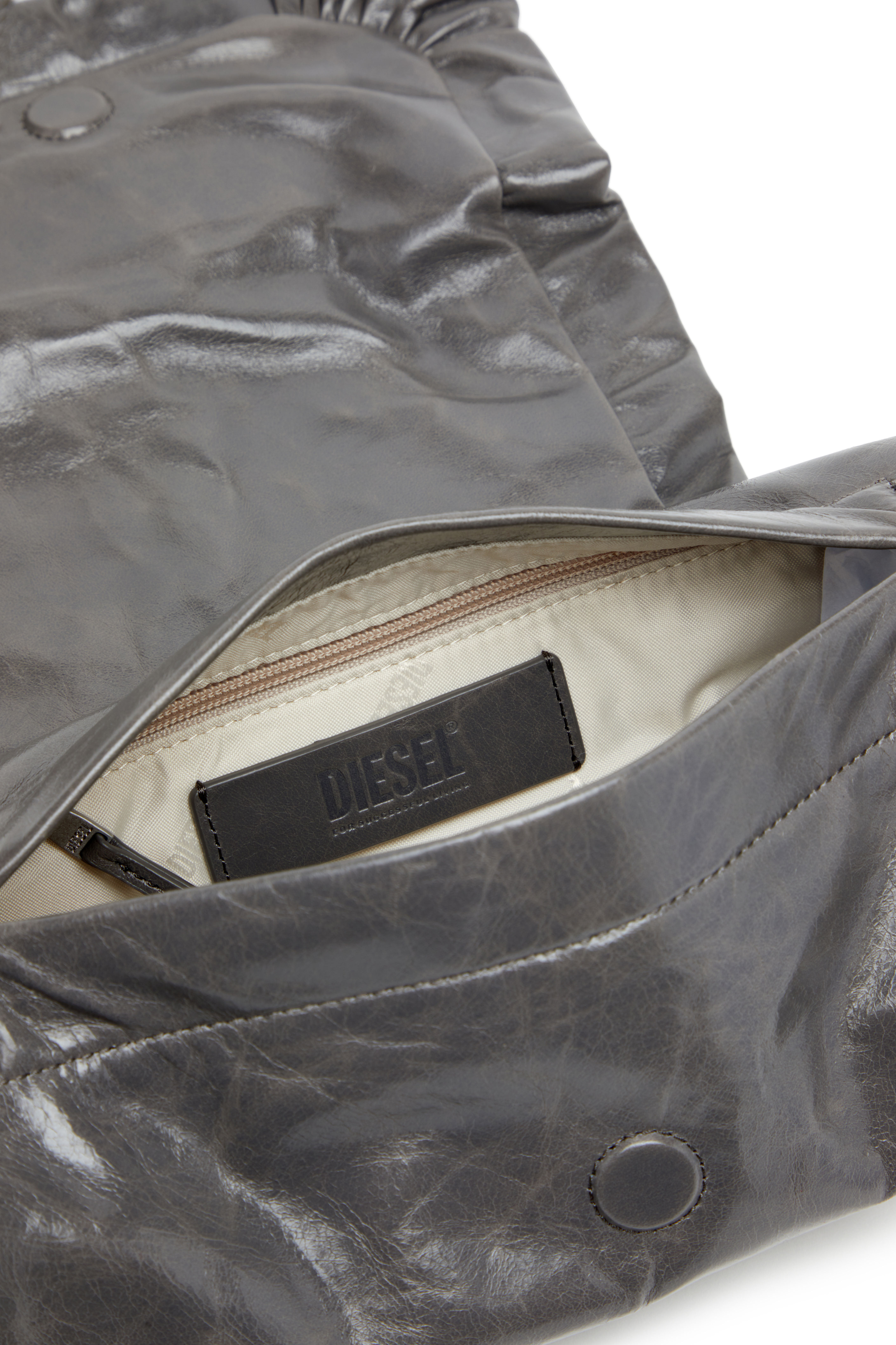 Diesel - SCRUNCH-D SHOULDER S, Woman's Scrunch-D S-Shoulder bag in scrunched leather in Grey - 2