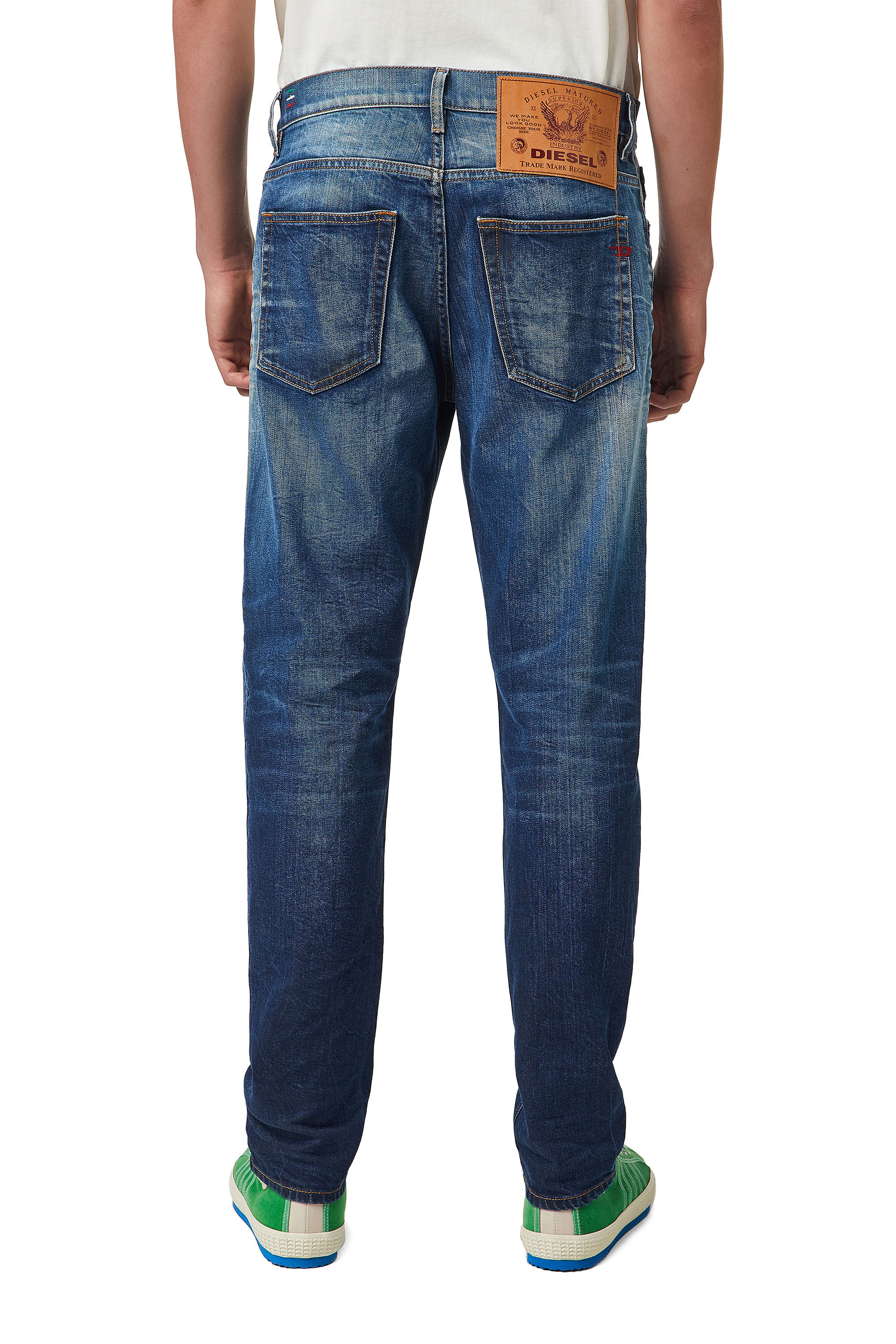 Diesel - D-Fining Tapered Jeans 09A96, Medium blue - Image 4