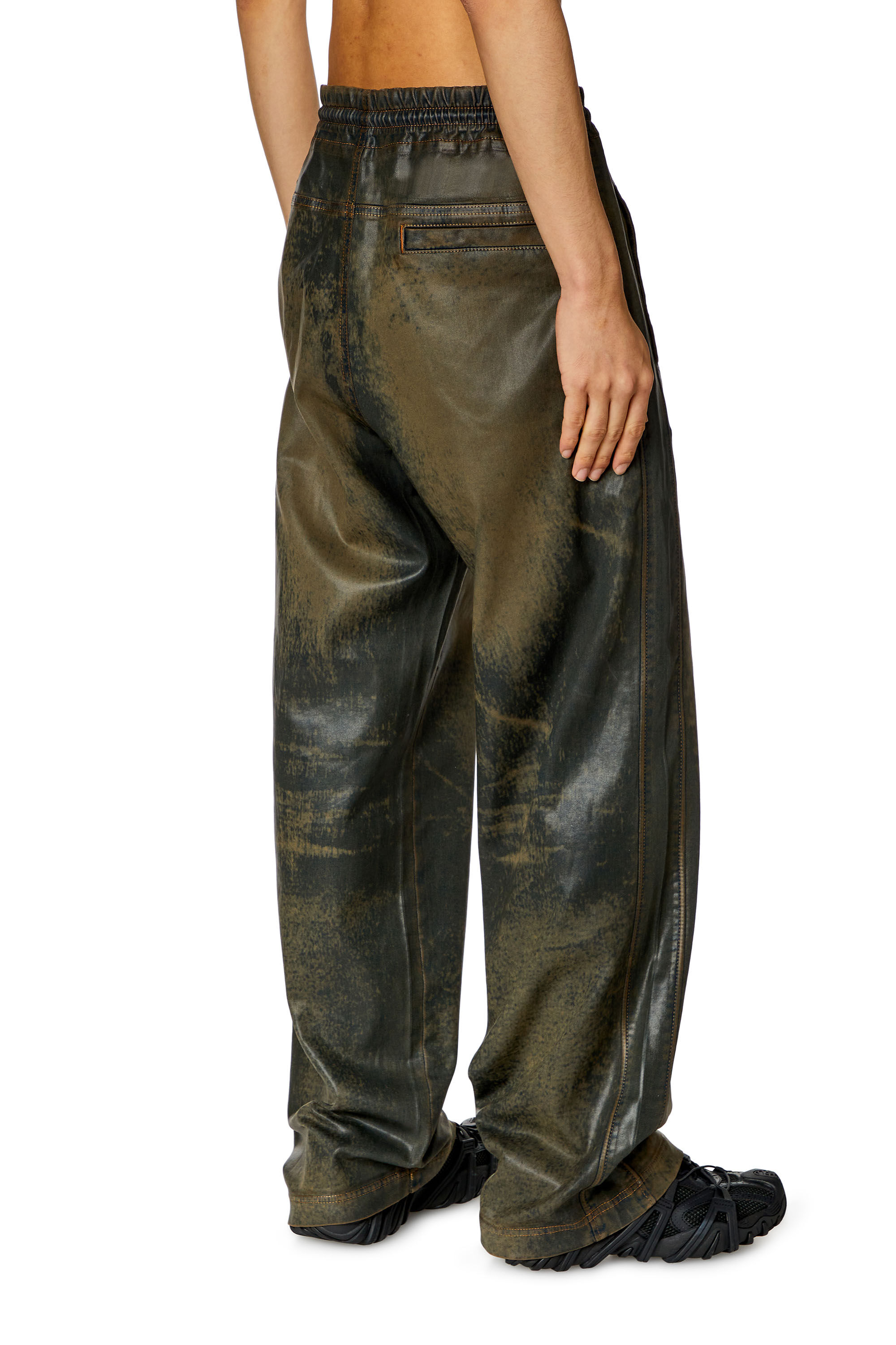 Oversized Relaxed Jeans | Colored | Diesel D-Martians Track