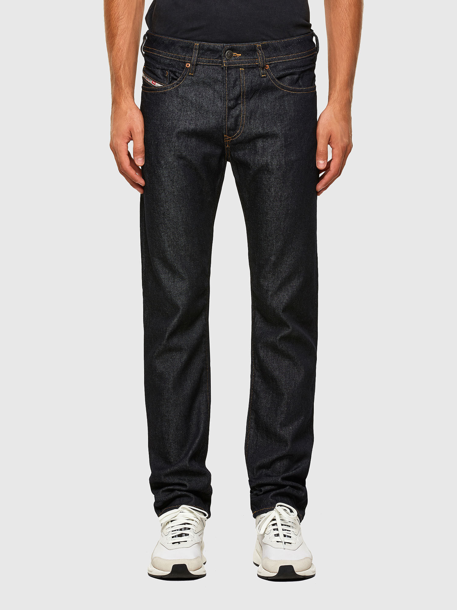Buster Tapered Jeans 009HF: Dark Blue 