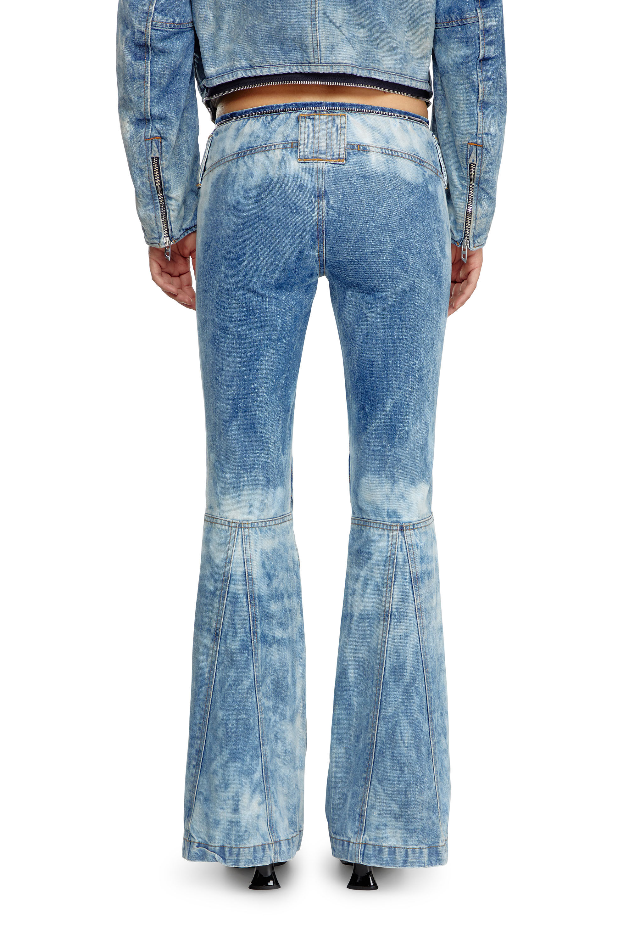 デニム・ジーパン IONSEOUL Brion washed bootcut denim pants Women's Bootcut Jeans | Light Blue | Diesel D-Gen