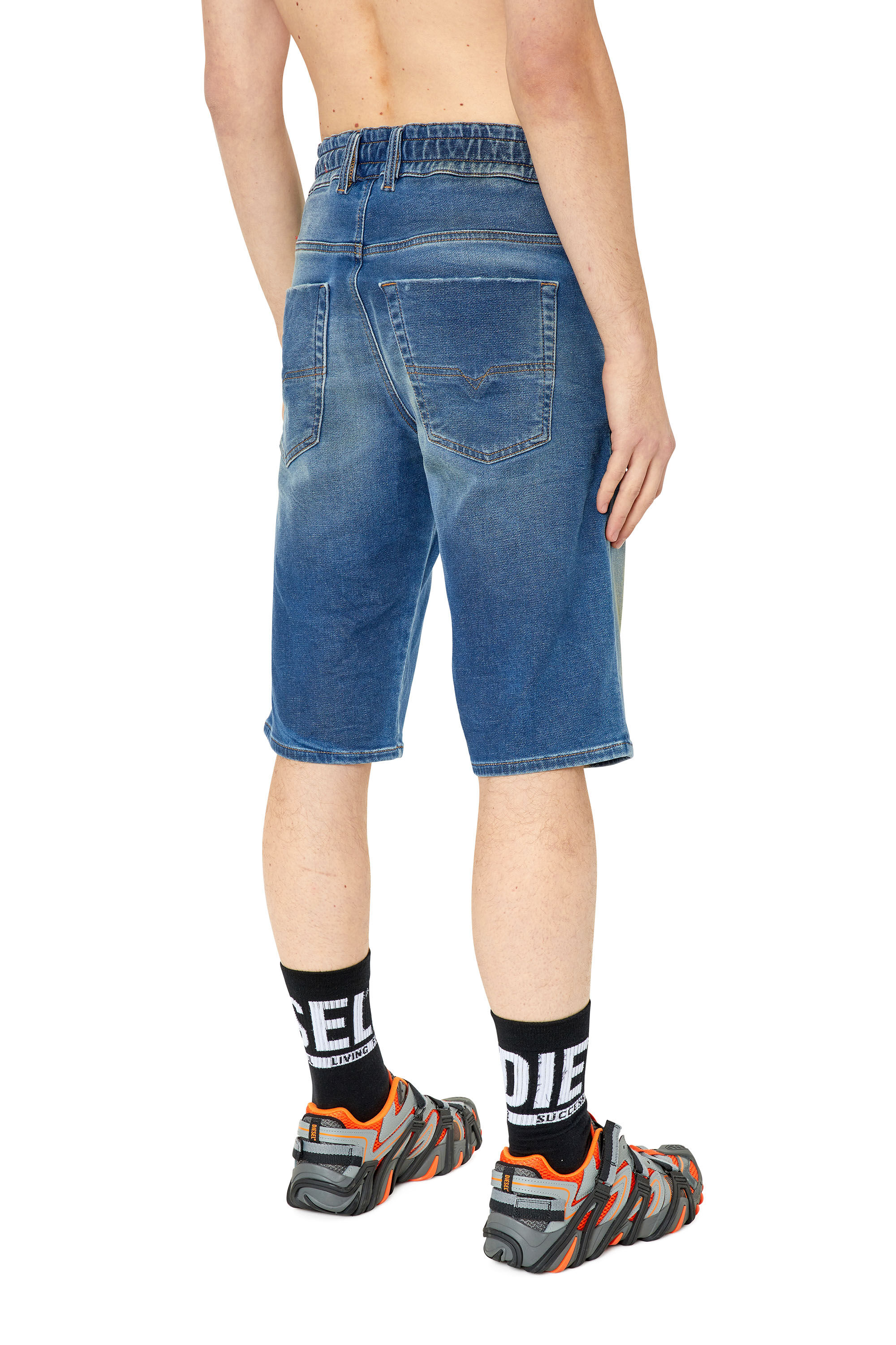 D-KROOSHORT-Z-T Man: Knee-length shorts in Track Denim | Diesel