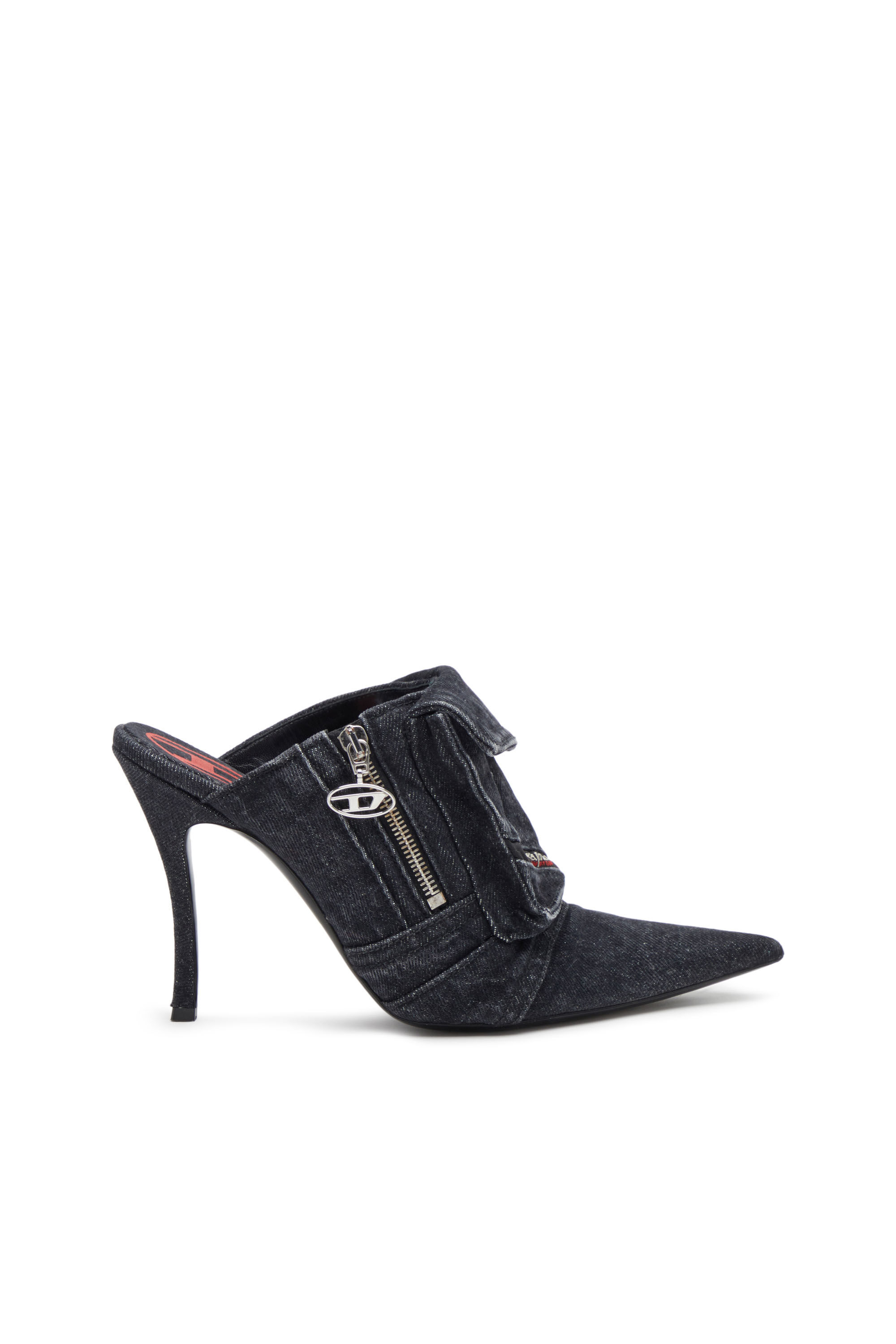 DIESEL デイビーナスポケットヒールミュール 【関税込】 D-VENUS POCKET ML Woman: Heeled mules in sun-faded denim