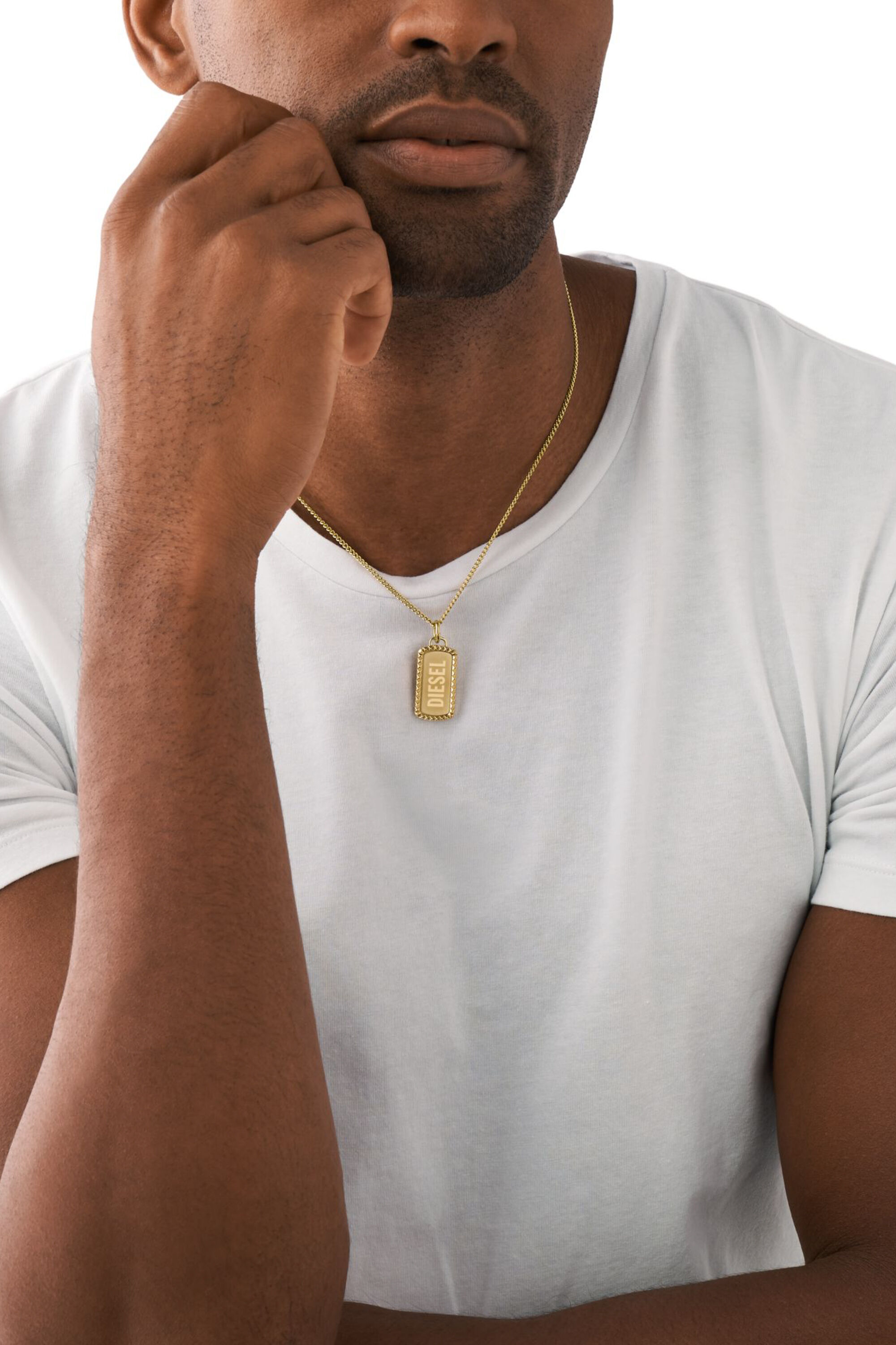 Diesel Gold-Tone Stainless Steel Dog Tagネックレス Women's Gold-Tone Stainless Steel Dog Tag Necklace | Gold