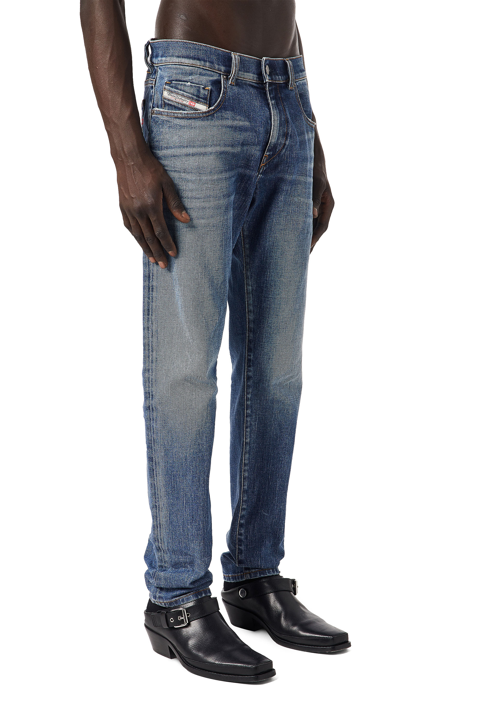 Diesel - 2019 D-STRUKT 09C61 Slim Jeans, Azul medio - Image 5