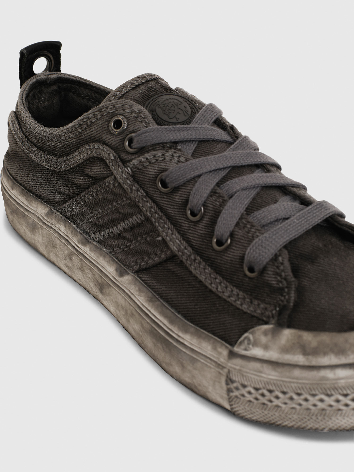 Diesel astico low 2025
