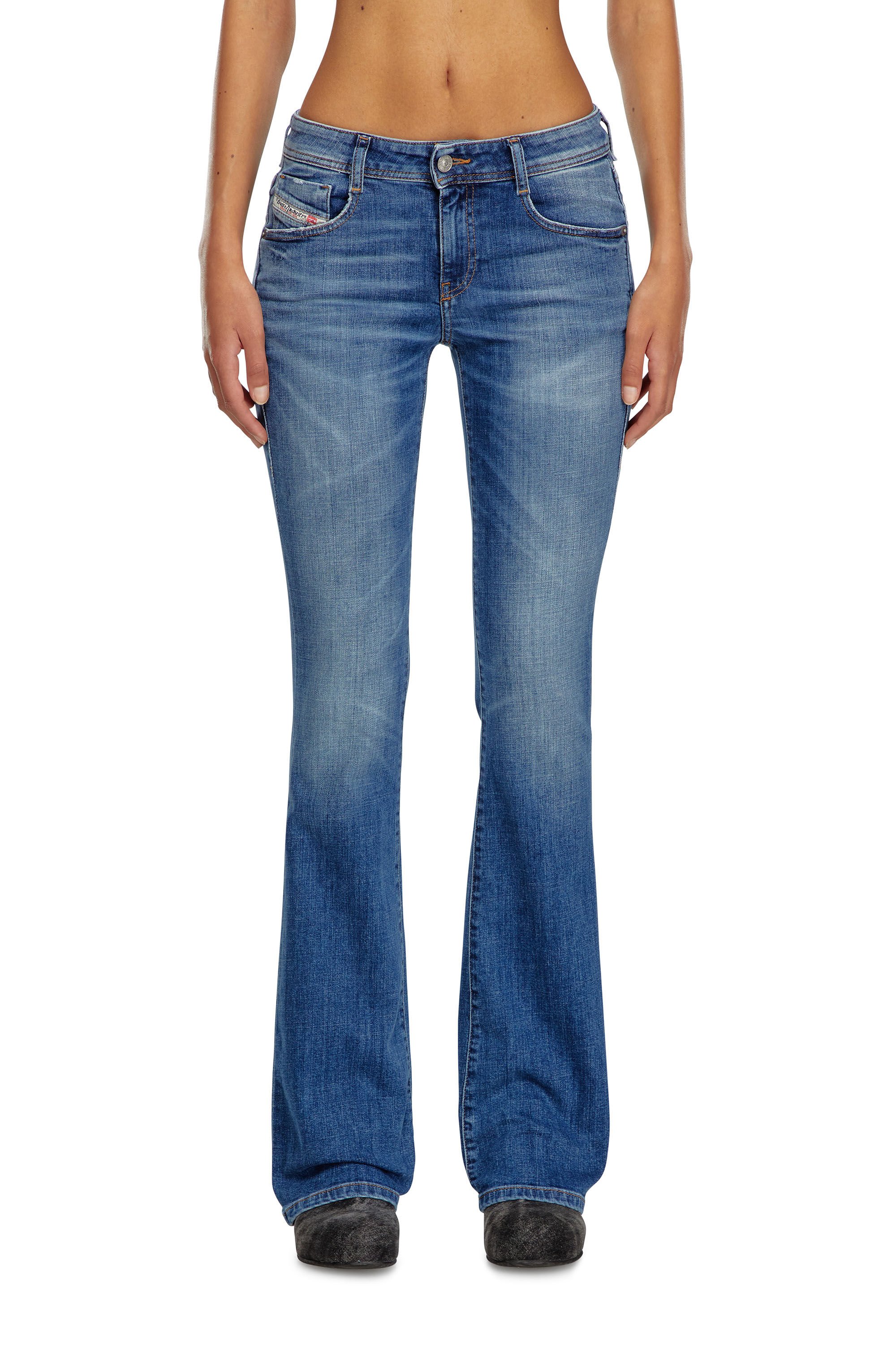 Diesel - Bootcut Jeans 1969 D-Ebbey 09J33 Mujer, Azul medio - 3