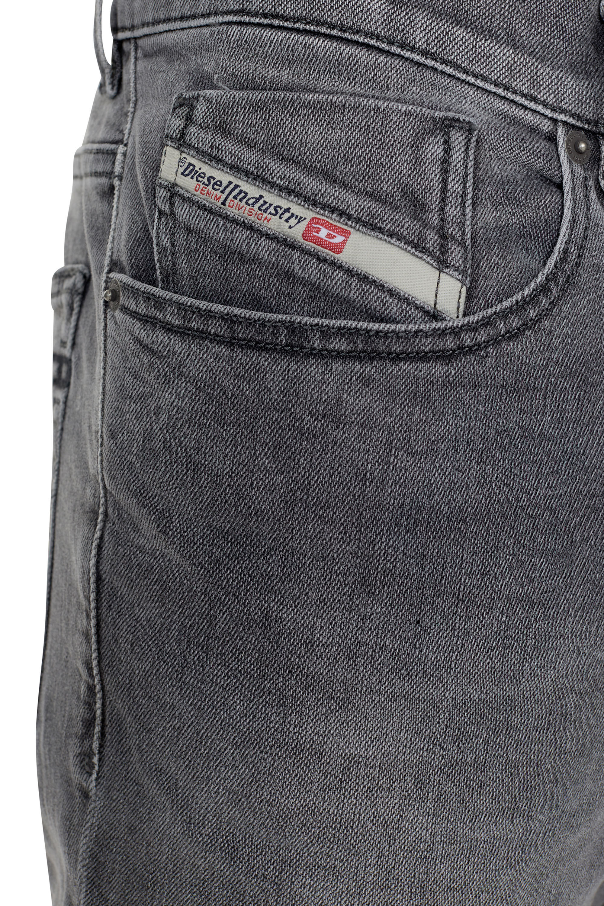 2005 D FINING 09D50 Man Tapered Black Dark grey Jeans Diesel
