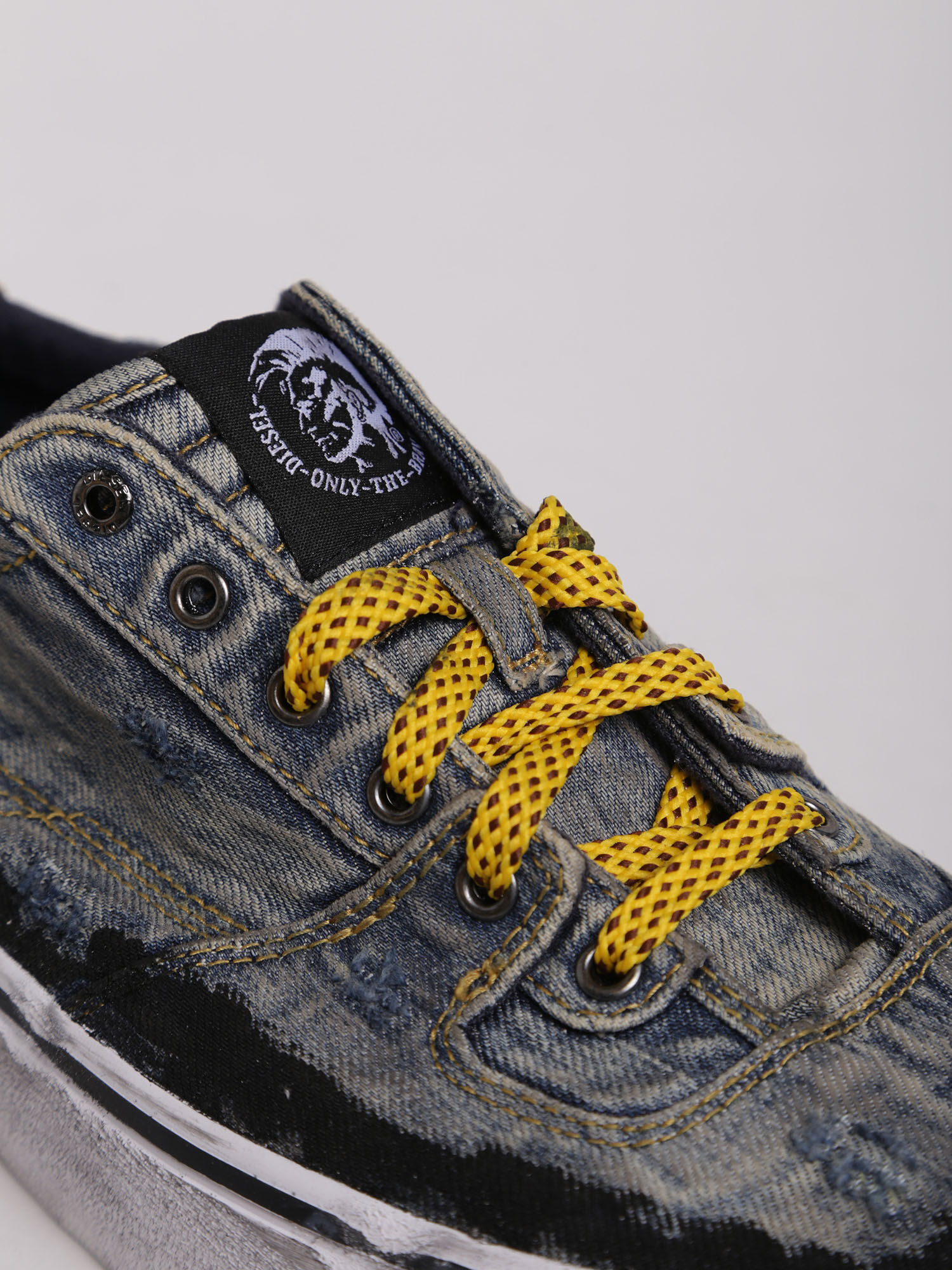 Diesel s flip low on sale