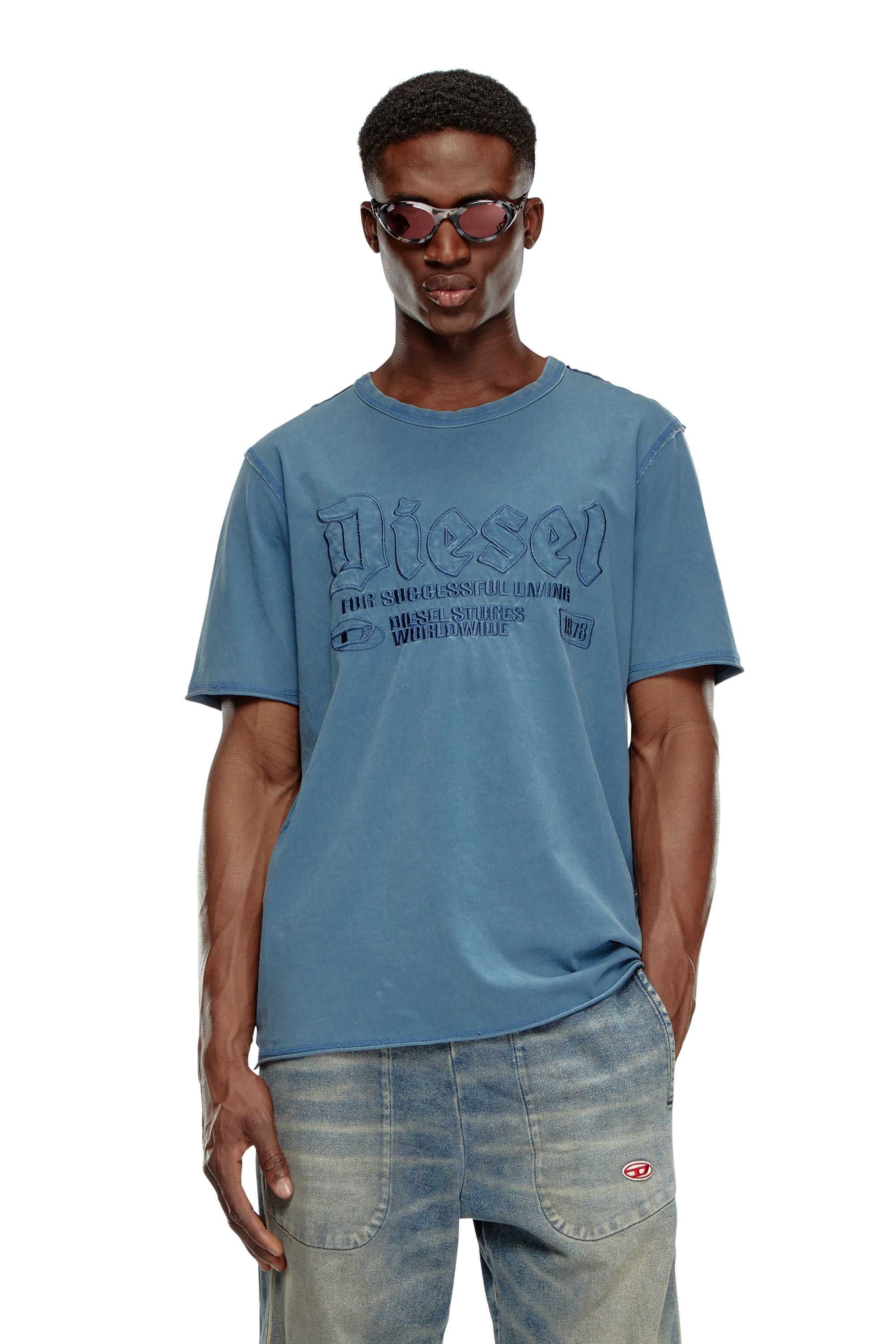 Diesel - T-RAWJUST, Camiseta desteñida con bordado a tono Hombre in Azul marino - 3