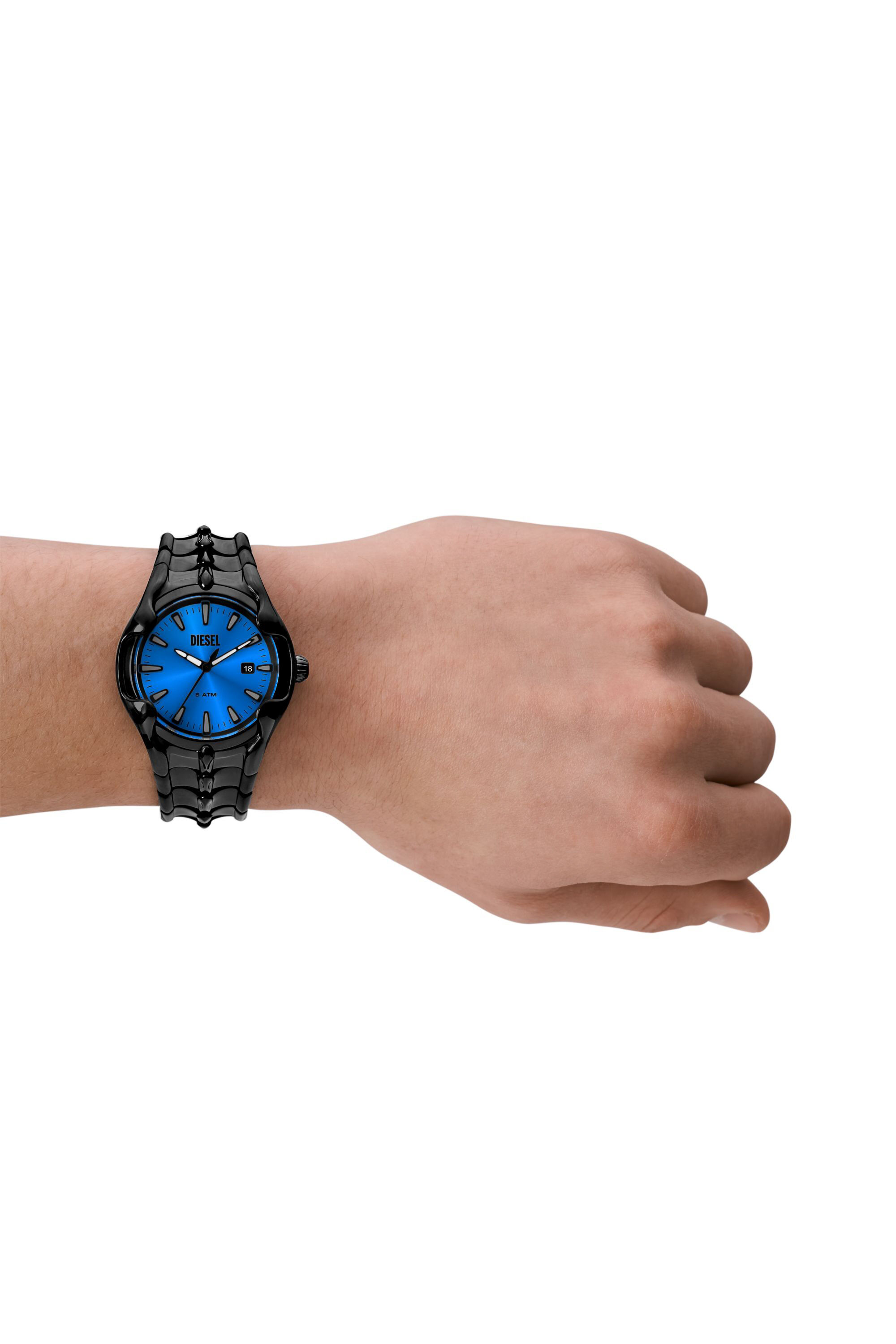 Men's Vert three-hand date black stainless steel watch