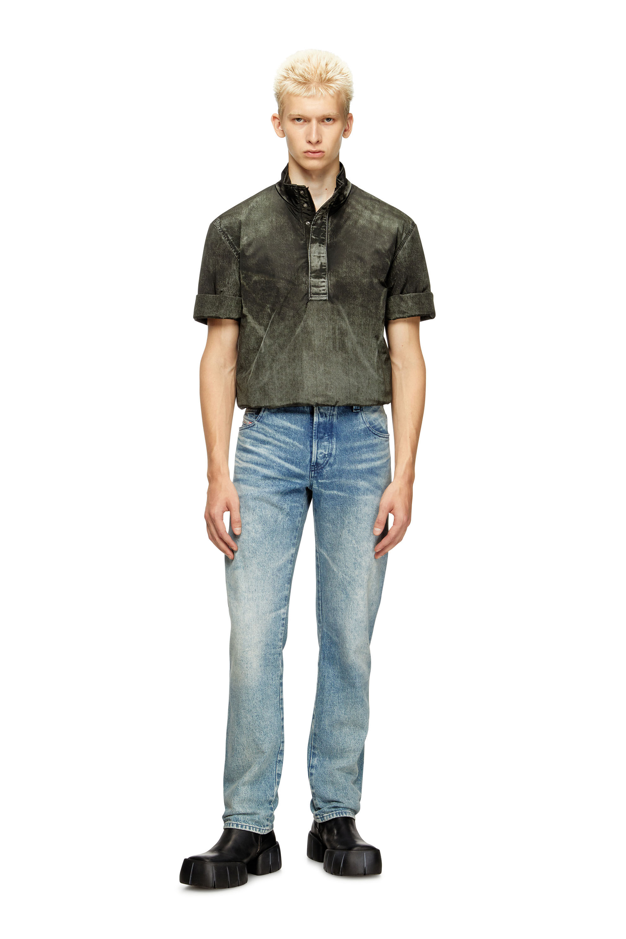 Diesel - J-VALOIS, Chaqueta de manga corta en nylon con efecto denim Hombre in Negro - 1