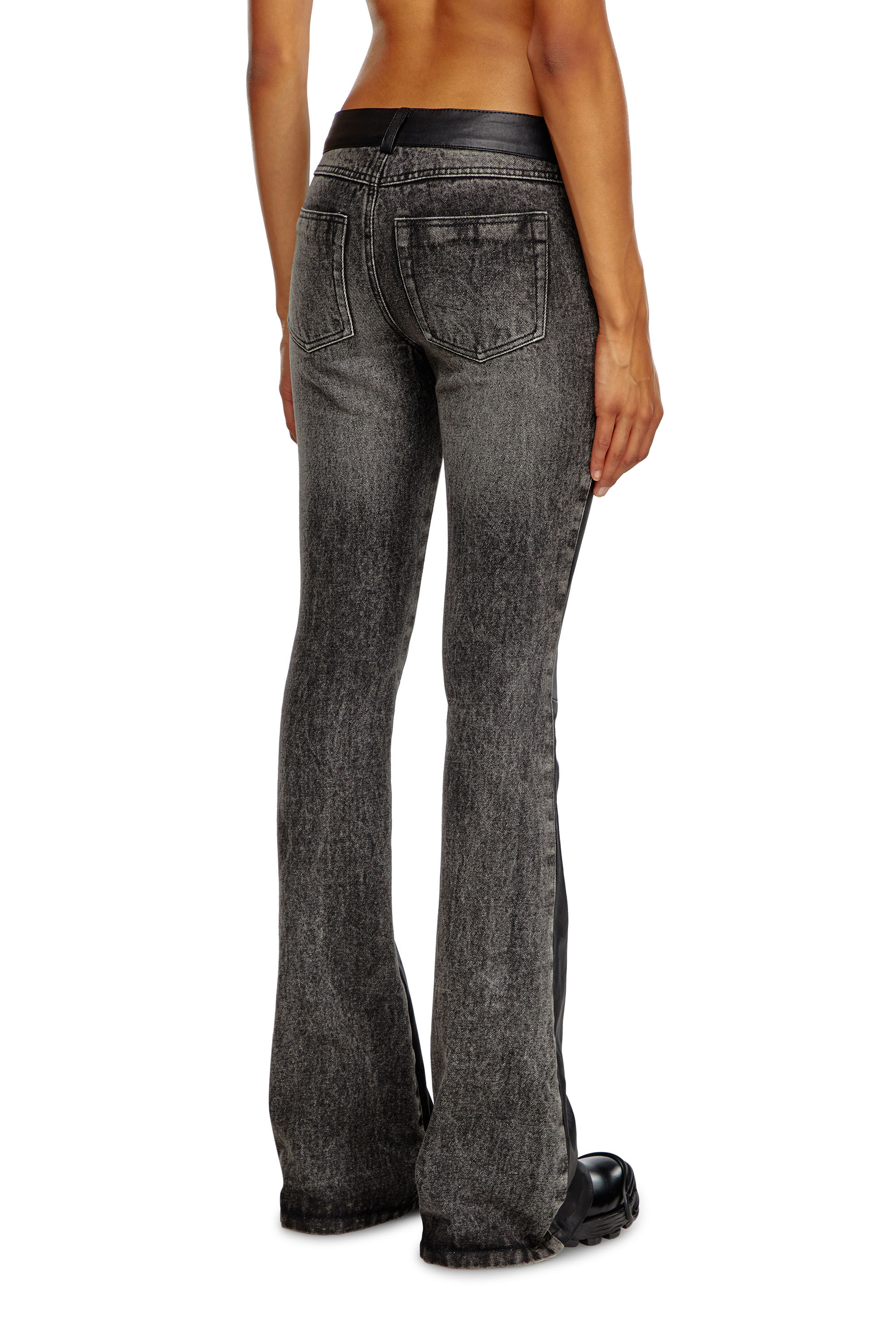 Diesel - L-OVELY, Pantalones bootcut de cuero y denim Mujer in Negro - 5
