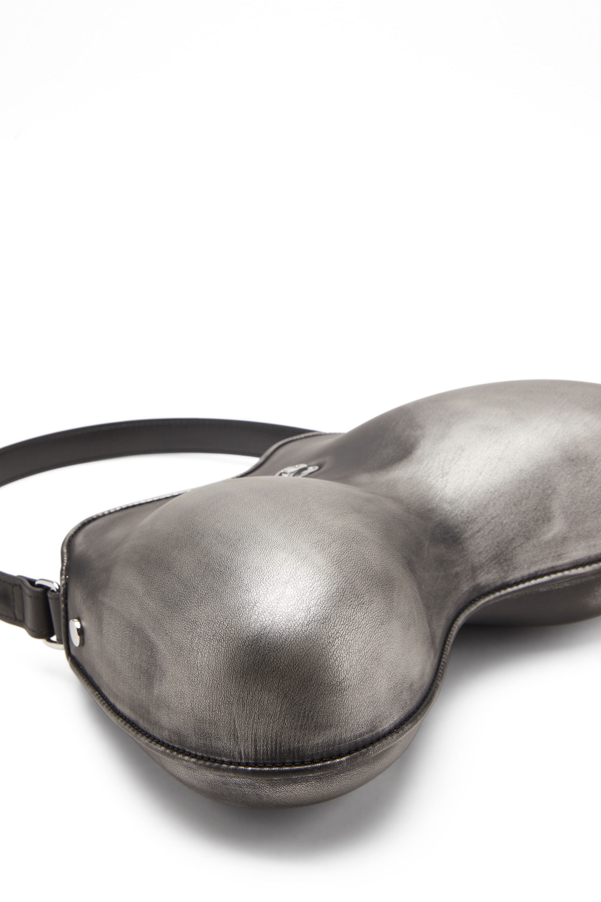 Diesel - DOUBLE-D SHOULDER, Double-D-Bolso de hombro rígido en PU cepillado Mujer in Negro - 5