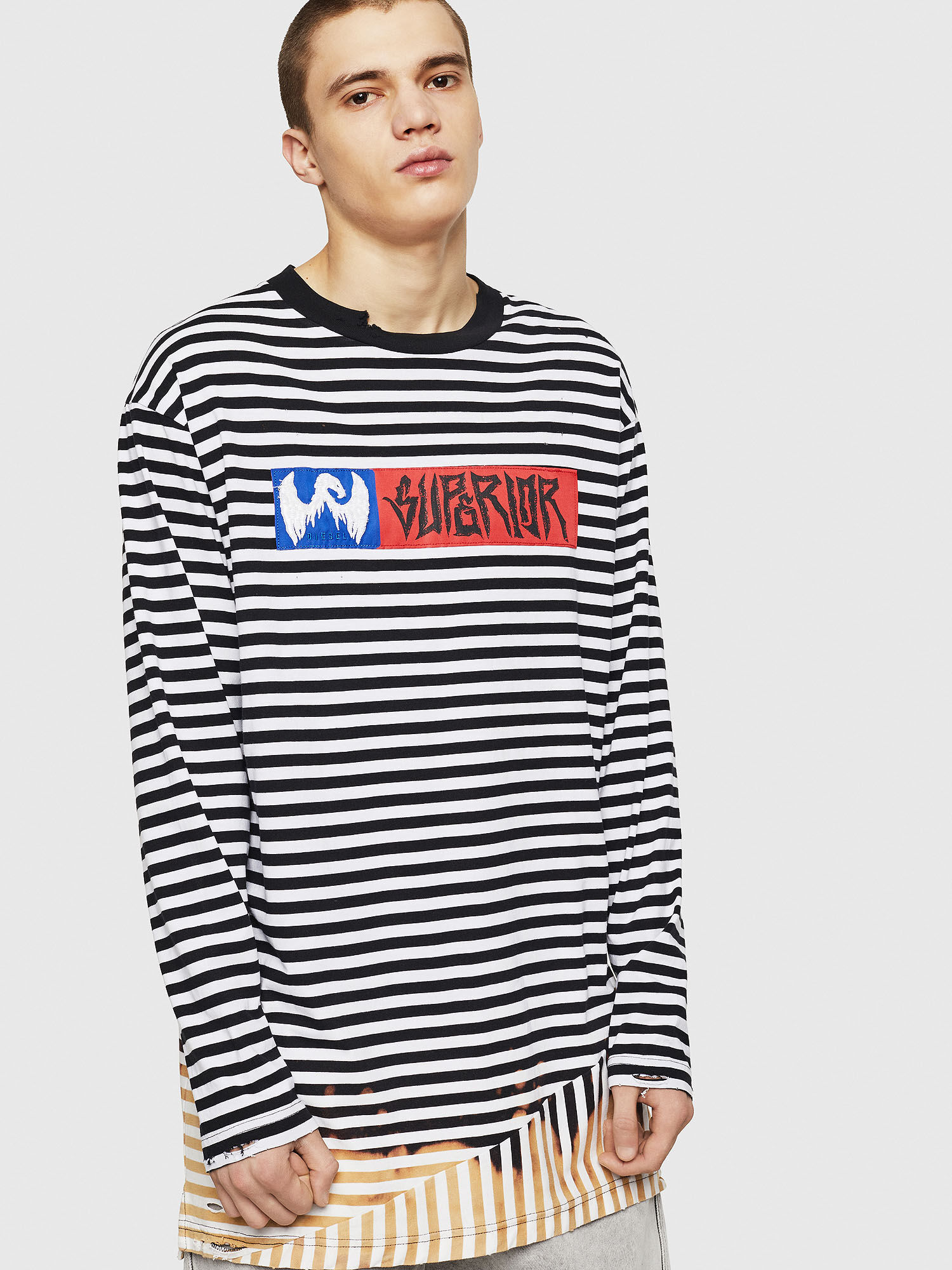 T OKSANA Men Long destroyed T shirt with patch Diesel