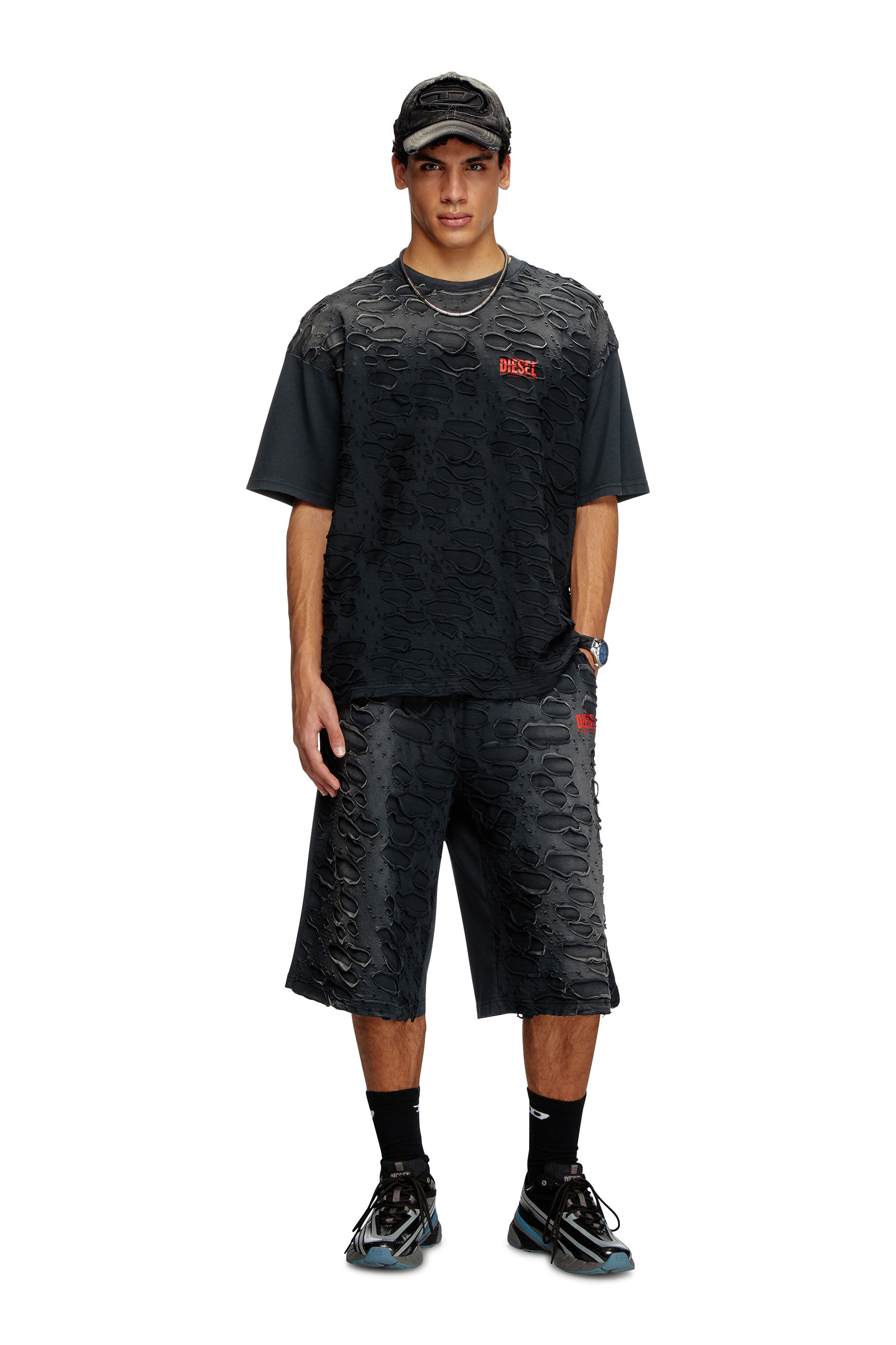 Diesel - T-BOXT-R29, Camiseta con detalle de orificios Hombre in Negro - 1