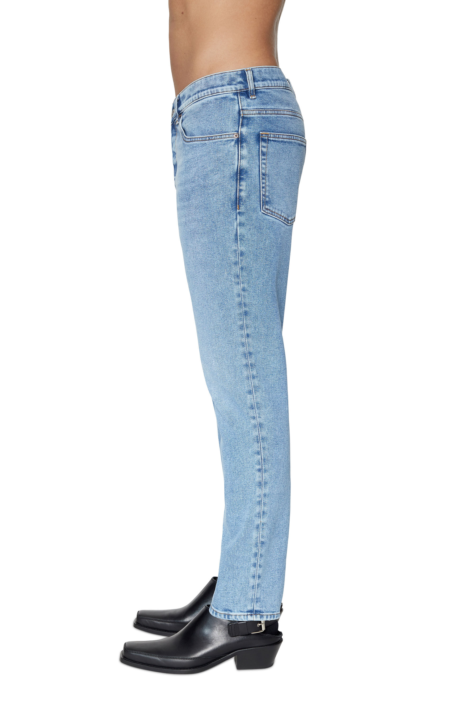Diesel - Tapered Jeans 2005 D-Fining 09B92, Azul Claro - Image 5