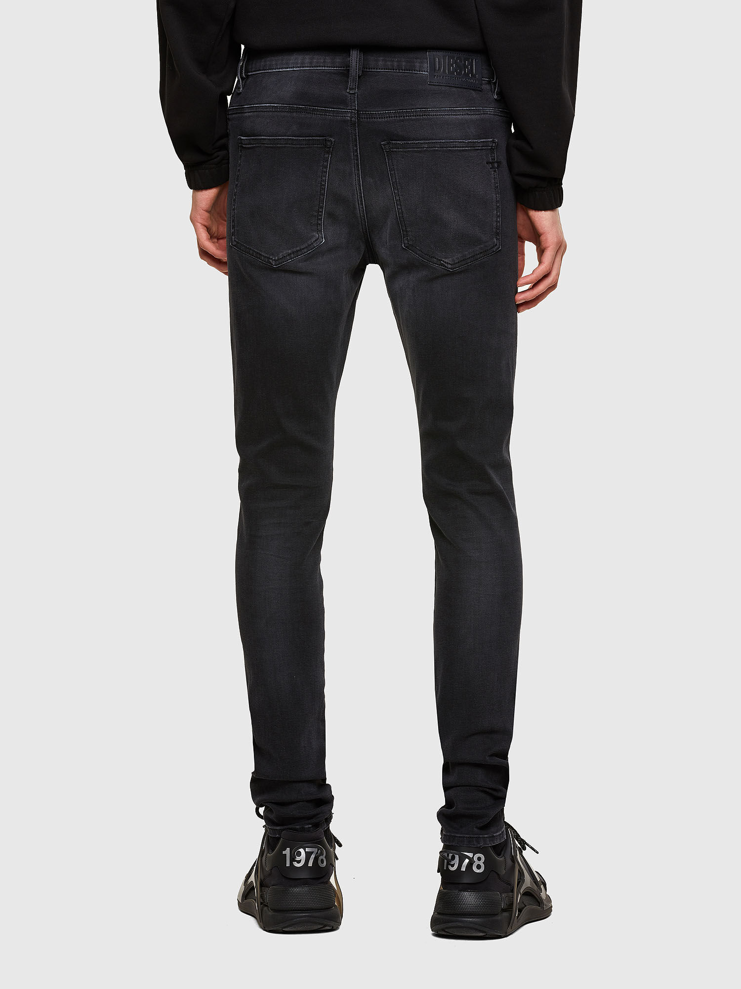 D Istort Skinny Jeans 069SB