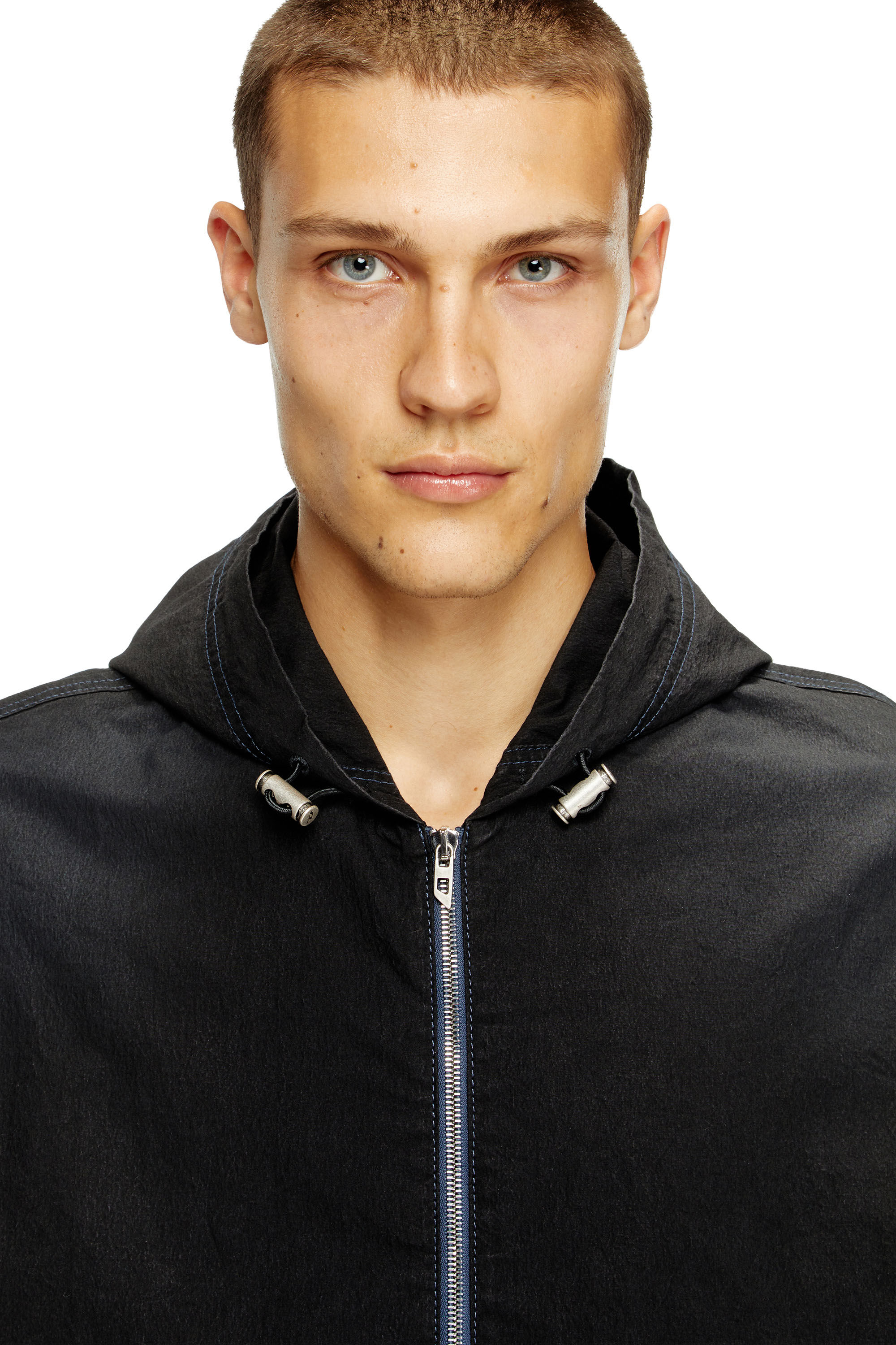 Diesel - D-WYNNY JOGG, Chaqueta de tejido técnico JoggJeans con capucha Hombre in Negro - 3