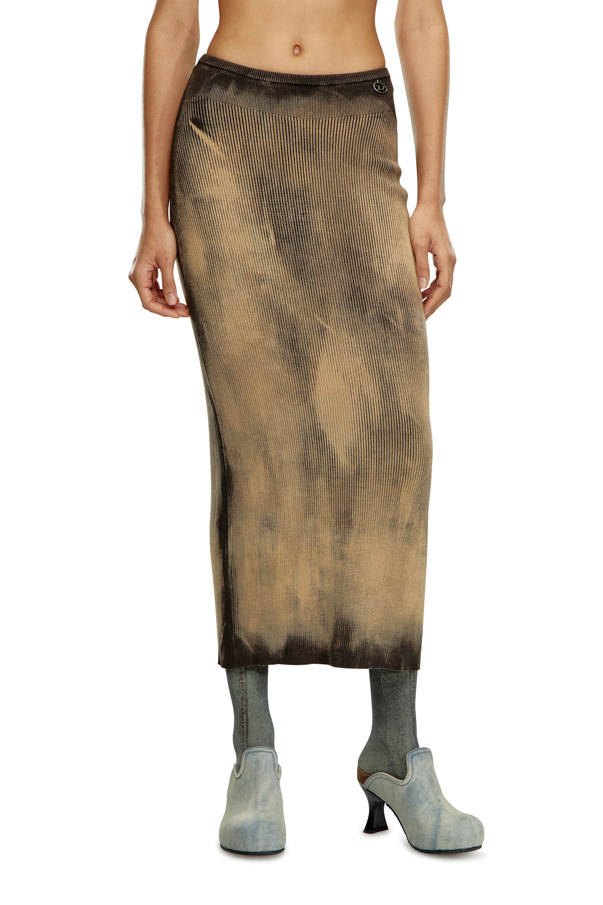Women's Midi skirt in treated ribbed knit | Brown | Diesel