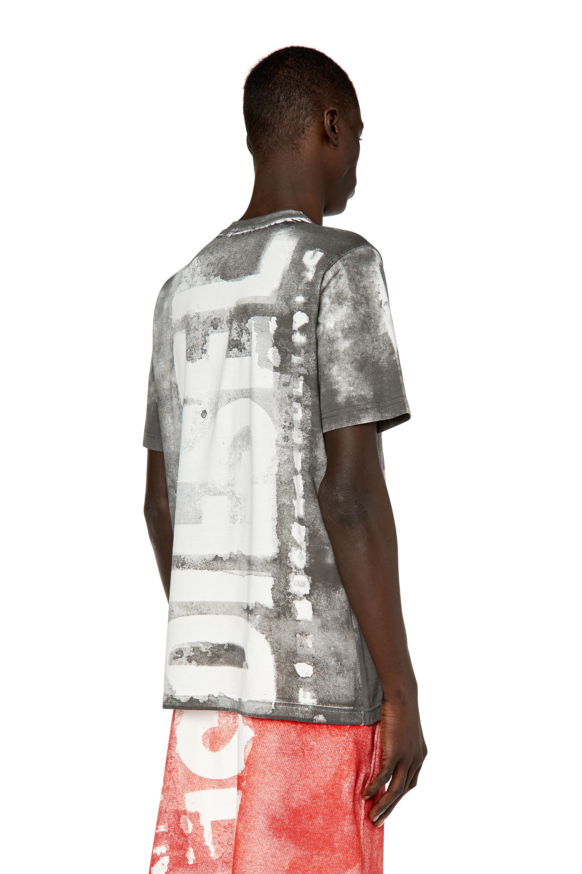 T-JUST-G12 Man: T-shirt with bleeding logo | Diesel