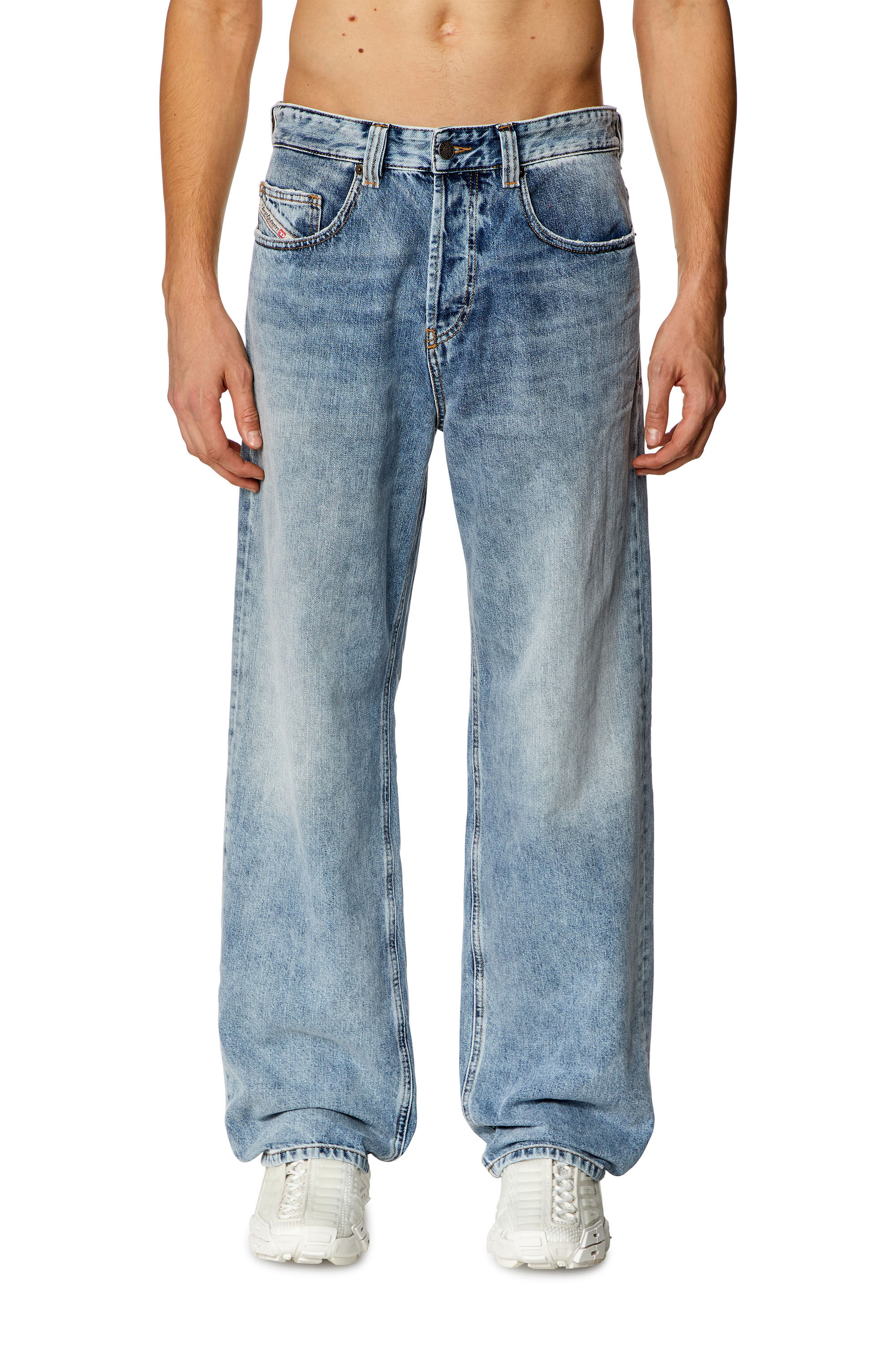 アパレル通販サイトランキング Oversized Men's Regular D-Macro 2001 Diesel | blue Light | Jeans パンツ