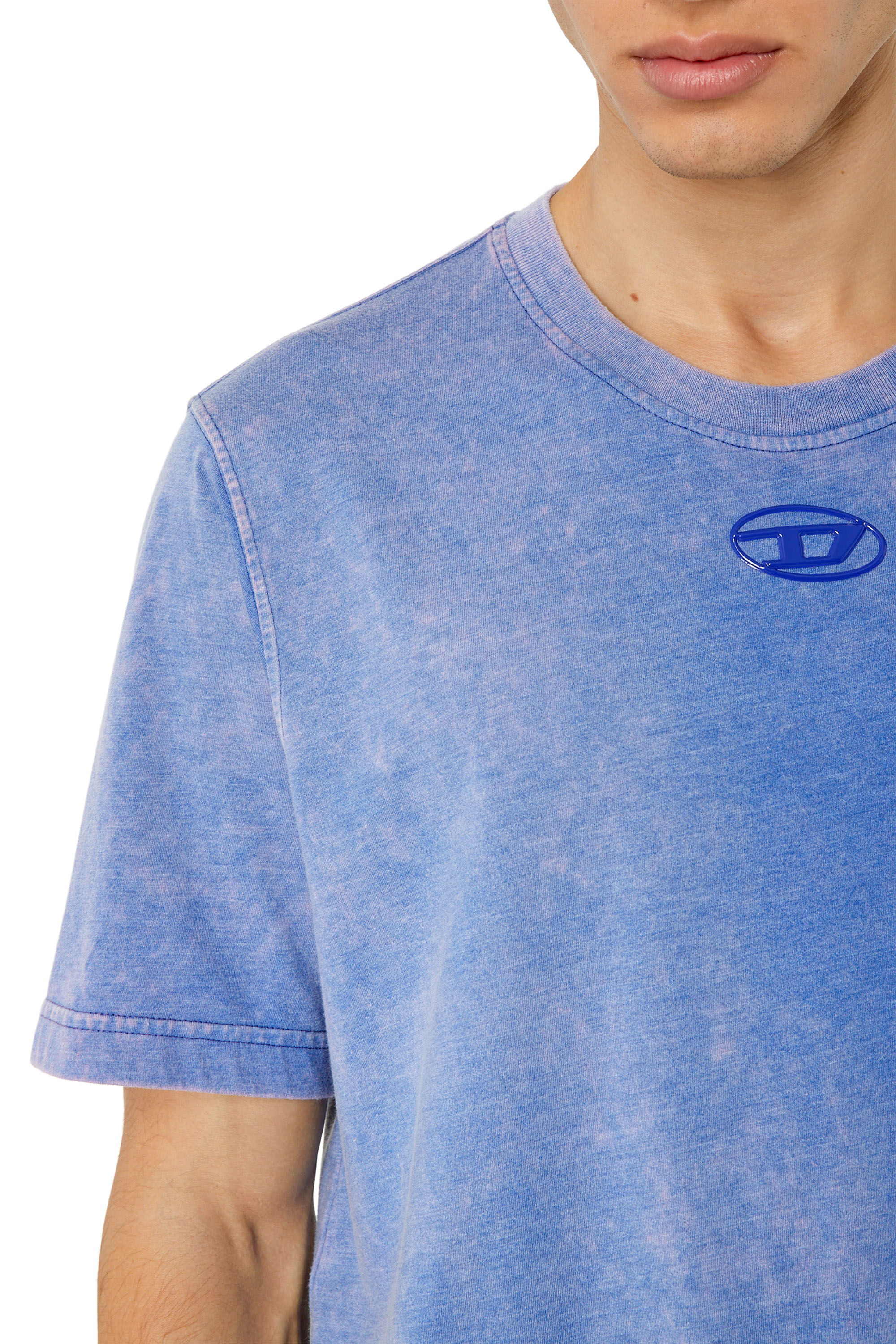 Diesel - T-JUST-G1, Camiseta con tratamiento de blanqueado Hombre in Azul marino - 4