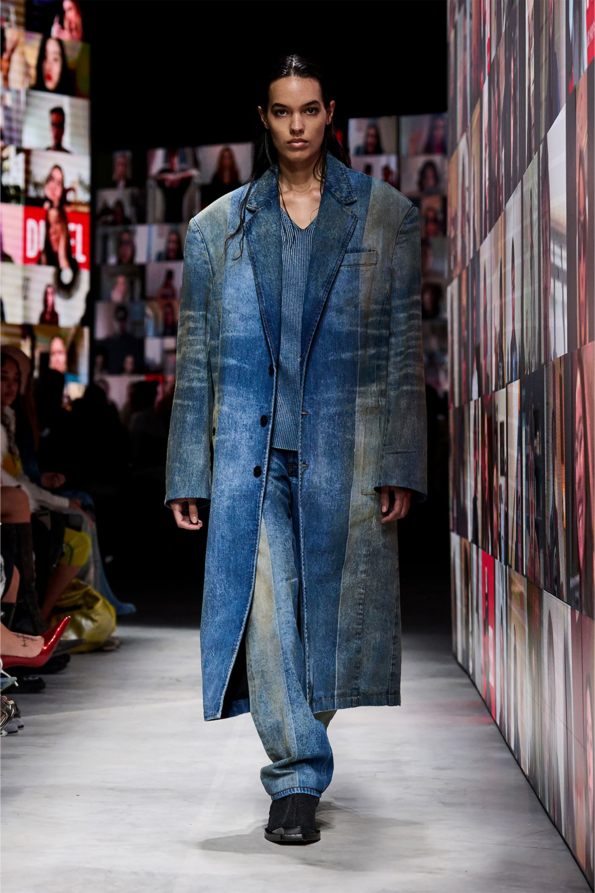 【関税込み】Diesel ブルー D-Balzer-Mid-Fsf デニムコート Men's Denim coat with solarised folds | Blue | Diesel