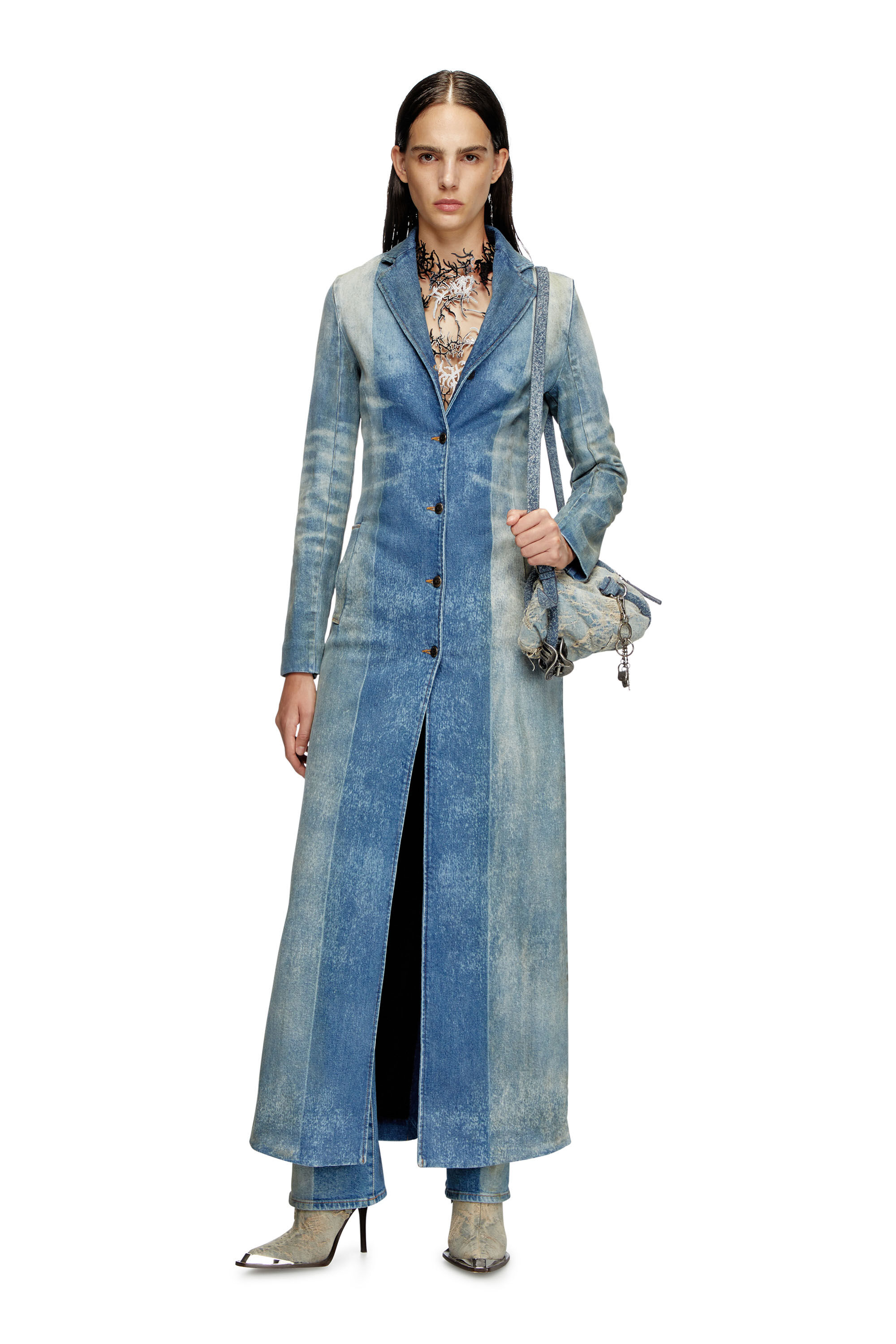 Diesel - DE-LAMOUR-FSF, Woman's Denim coat with solarised folds in Medium blue - 3