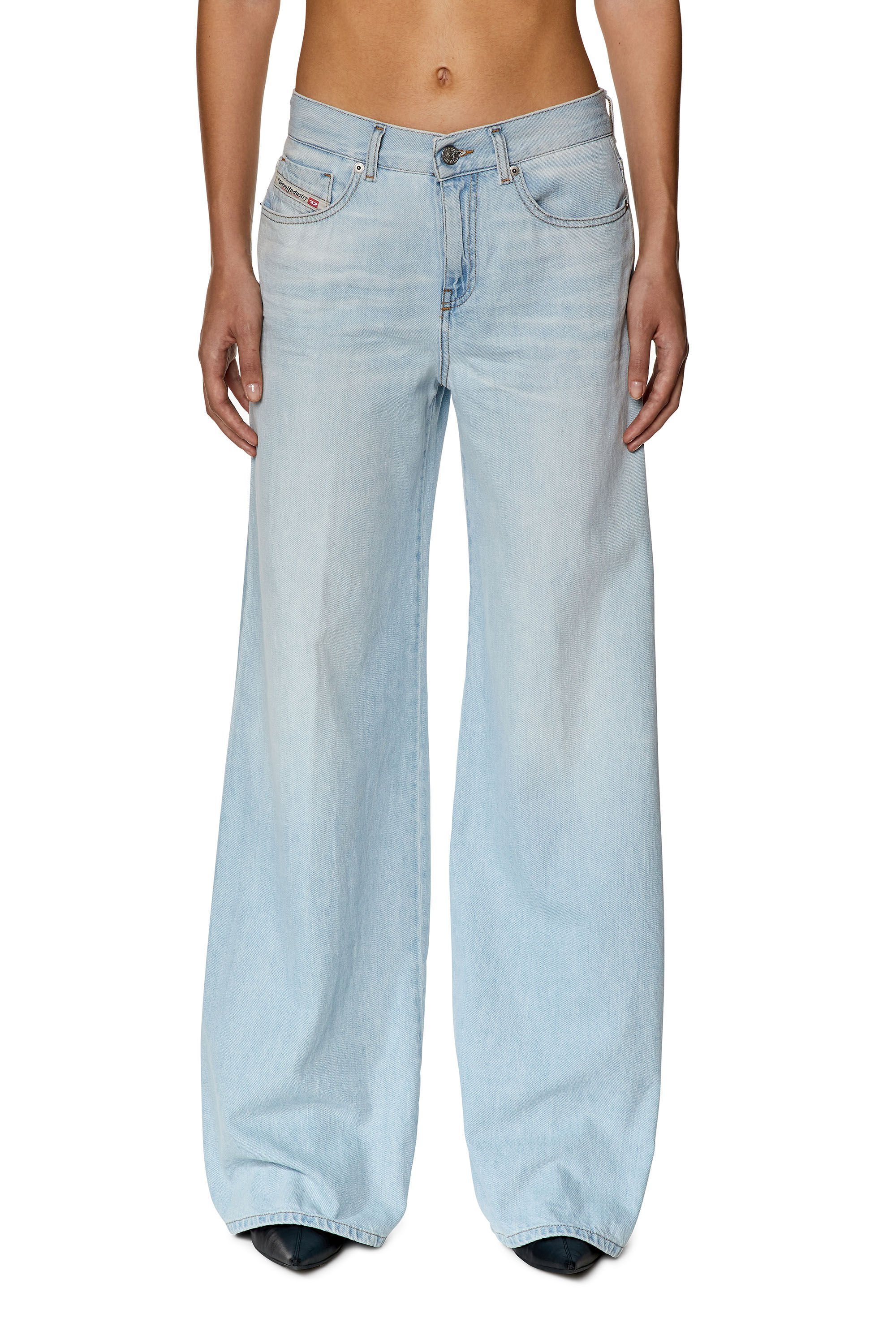 Diesel - Bootcut and Flare Jeans 1978 D-Akemi 068ES, Azul Claro - Image 3