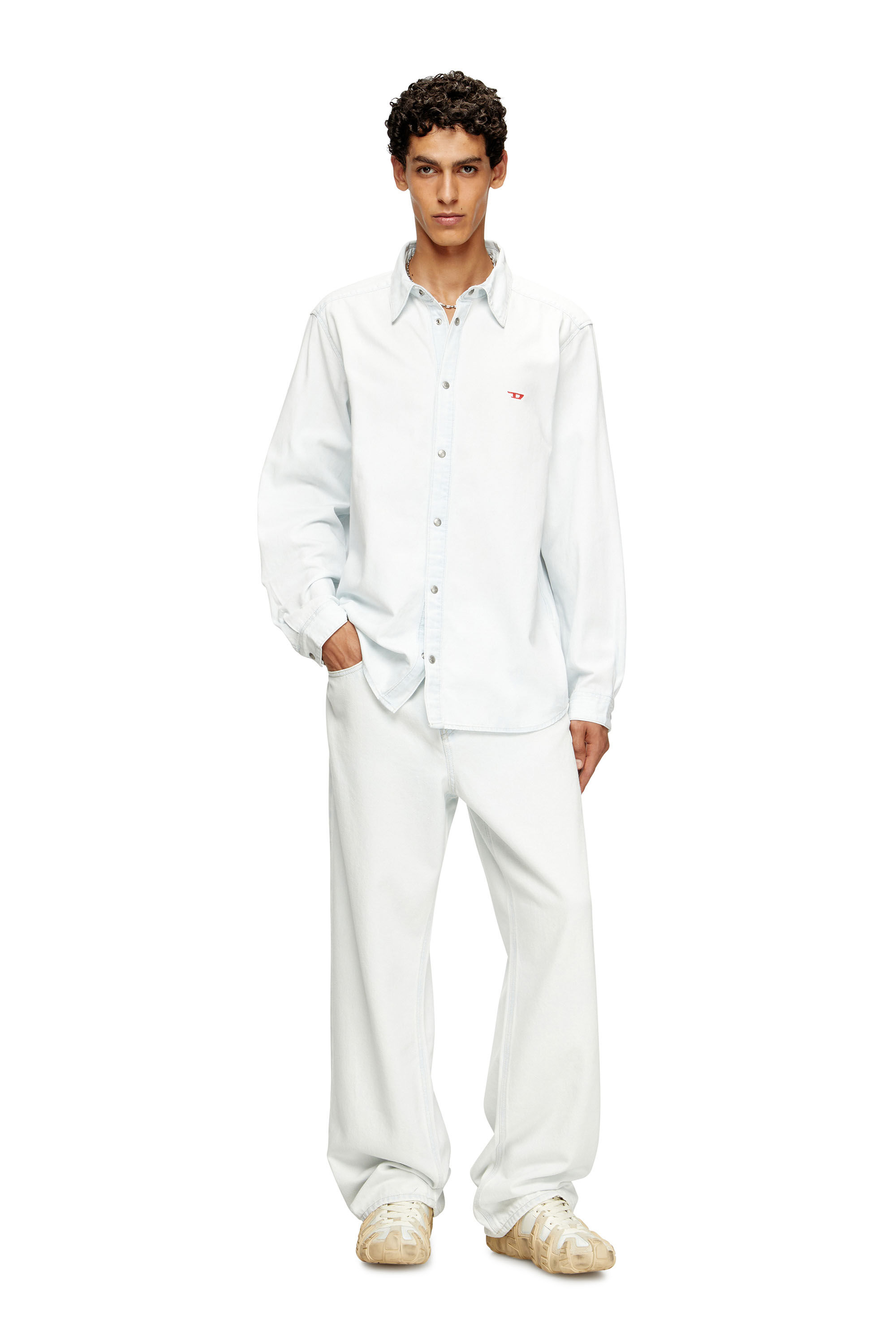 Diesel - D-SIMPLY, Camisa de denim con efecto blanqueado Hombre in Azul marino - 1
