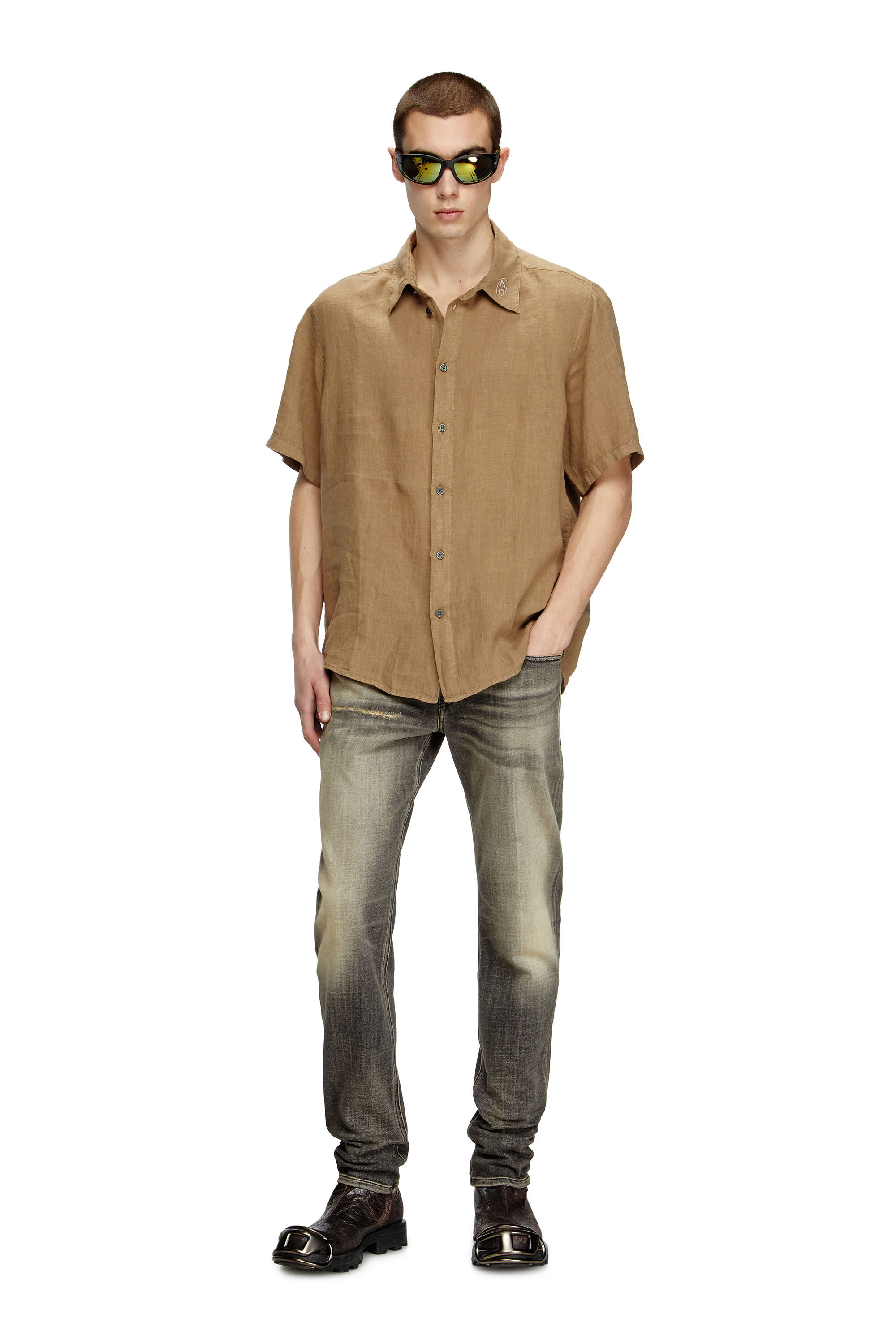 Diesel - S-UCCLE-A, Camisa de lino de manga corta con cuello con logotipo Hombre in Marrón - 1