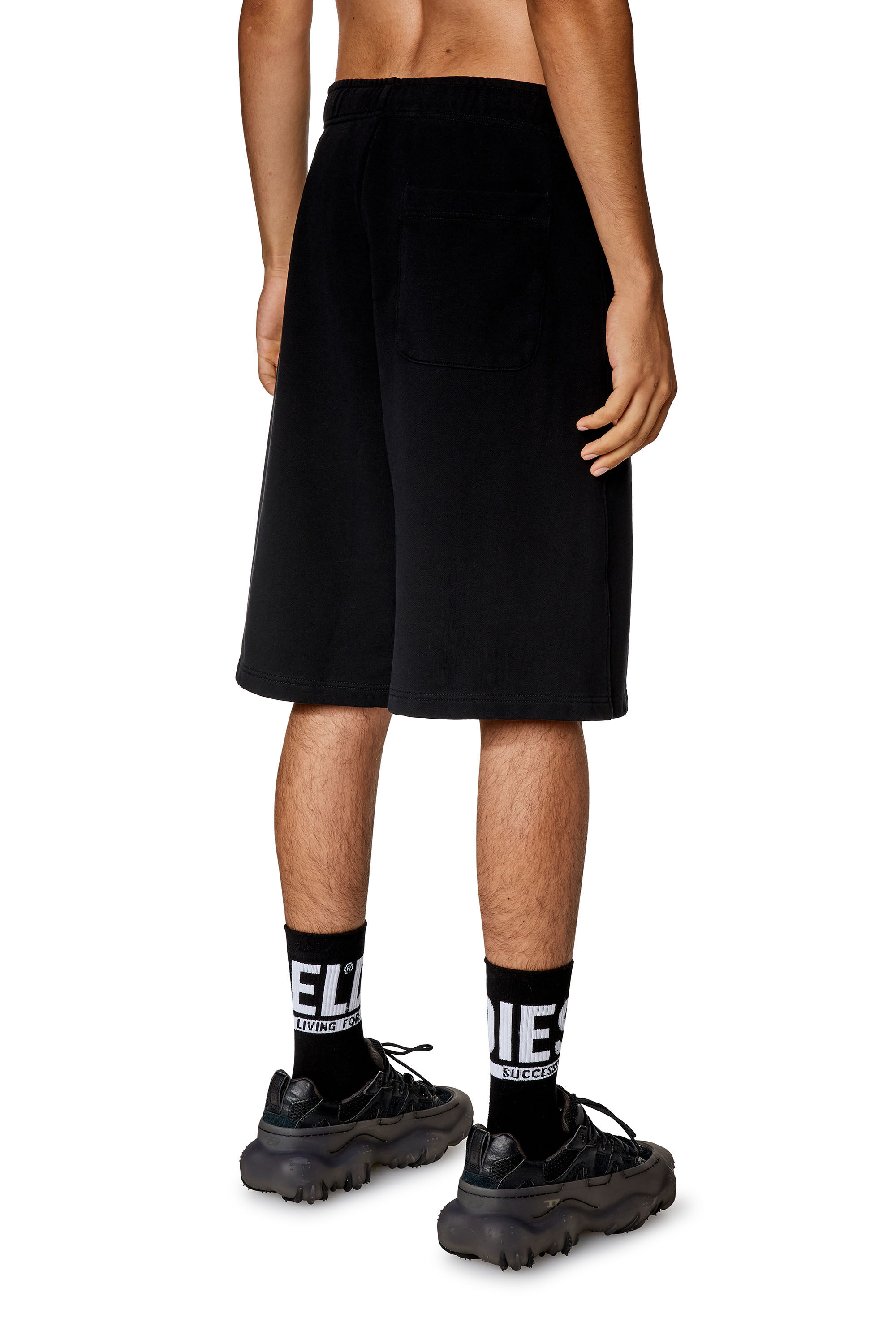Men's Sweat shorts with injection molded logo | Black | Diesel