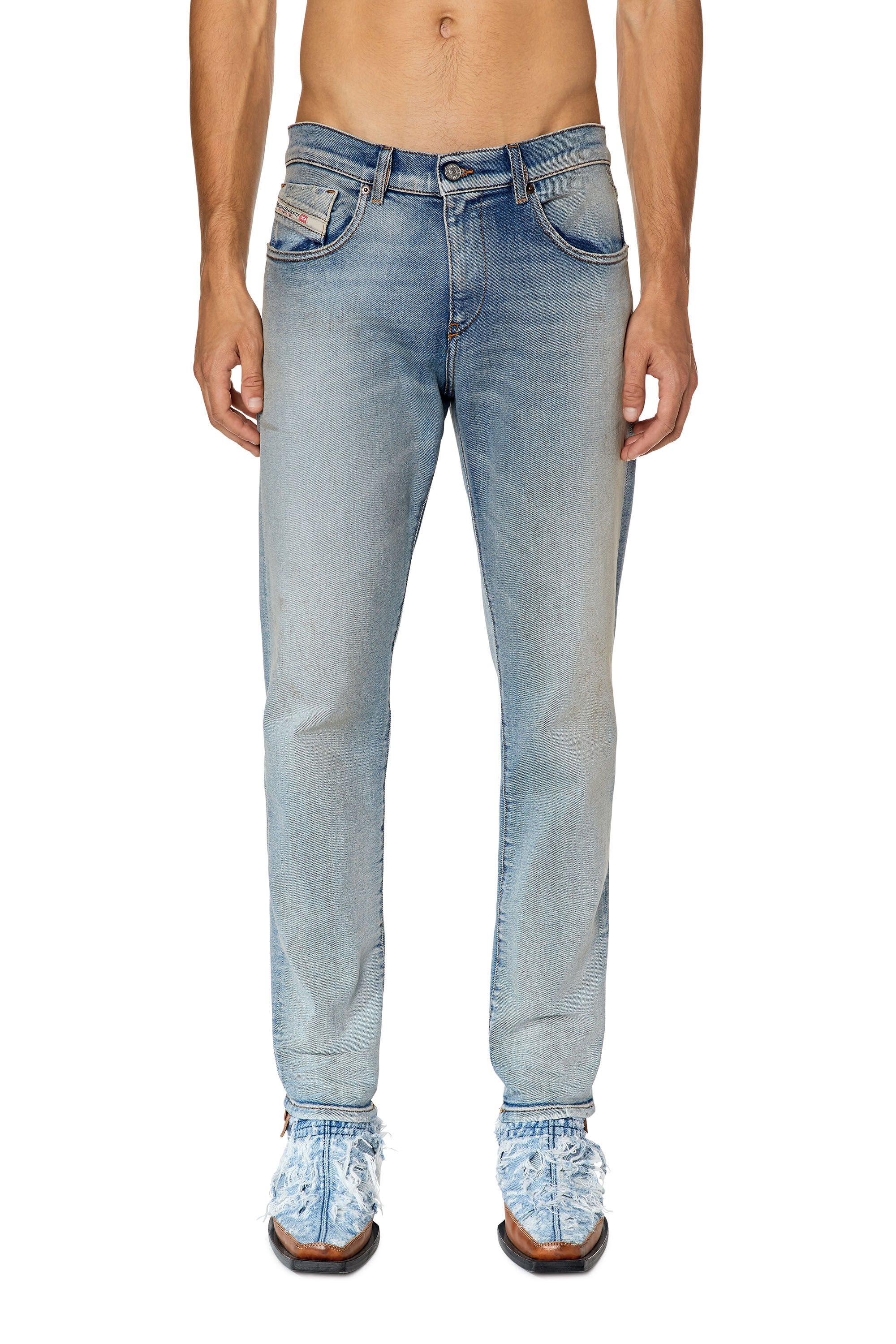 2019 D-STRUKT Man: Essential Slim Light blue Jeans | Diesel